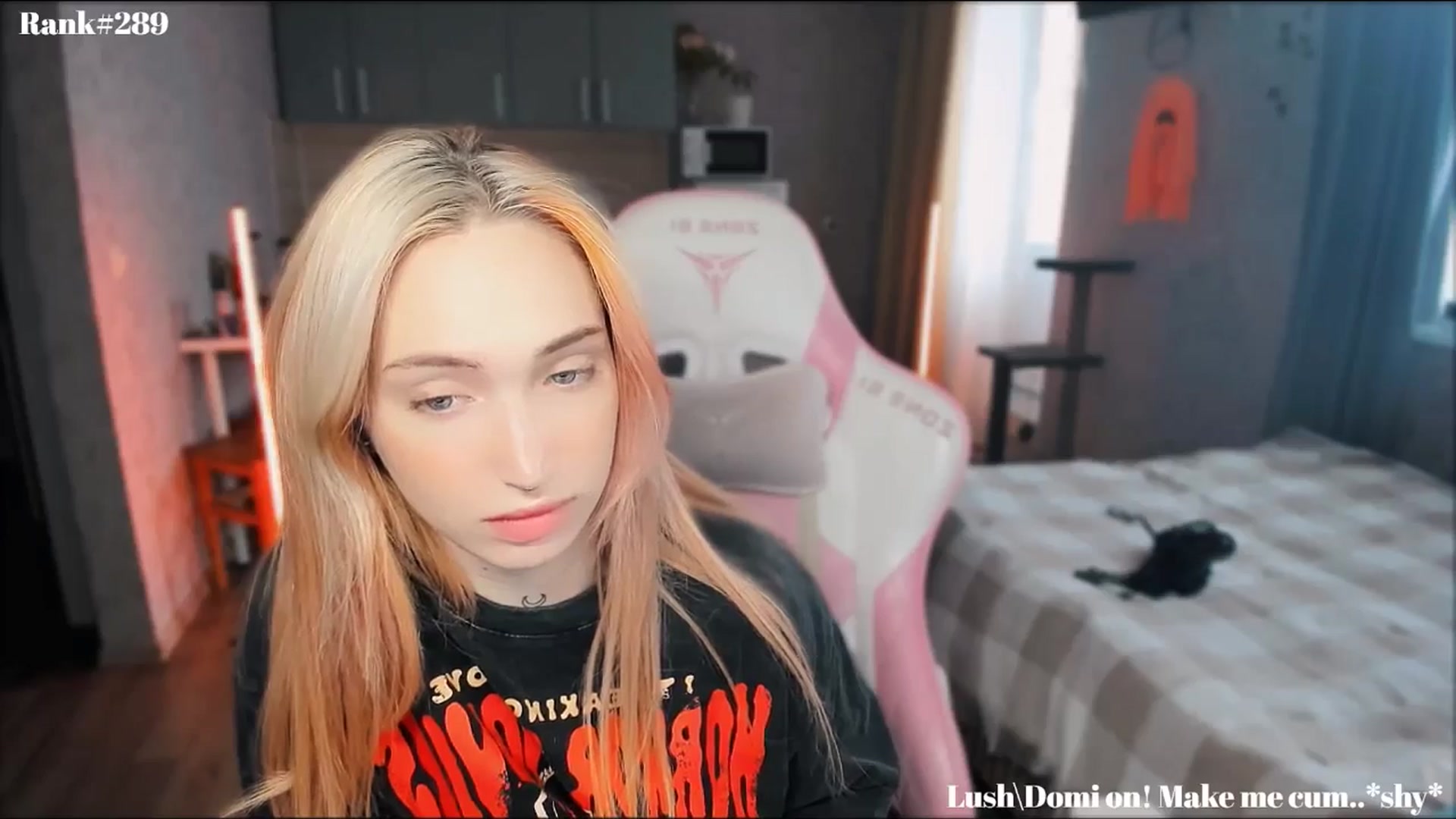 Gallery image thumbnail from Sunny_xoxo's myfreecams stream on, 10/24/2024, 04:35 image 15 of 20