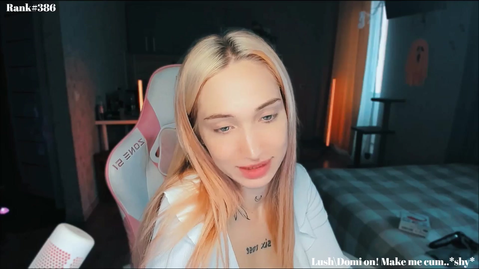 Gallery image thumbnail from Sunny_xoxo's myfreecams stream on, 10/28/2024, 07:04 image 14 of 20