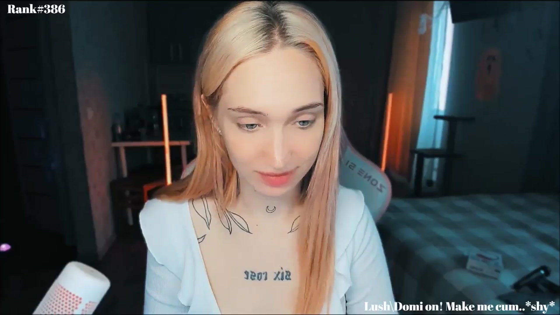 Gallery image thumbnail from Sunny_xoxo's myfreecams stream on, 10/28/2024, 07:04 image 17 of 20