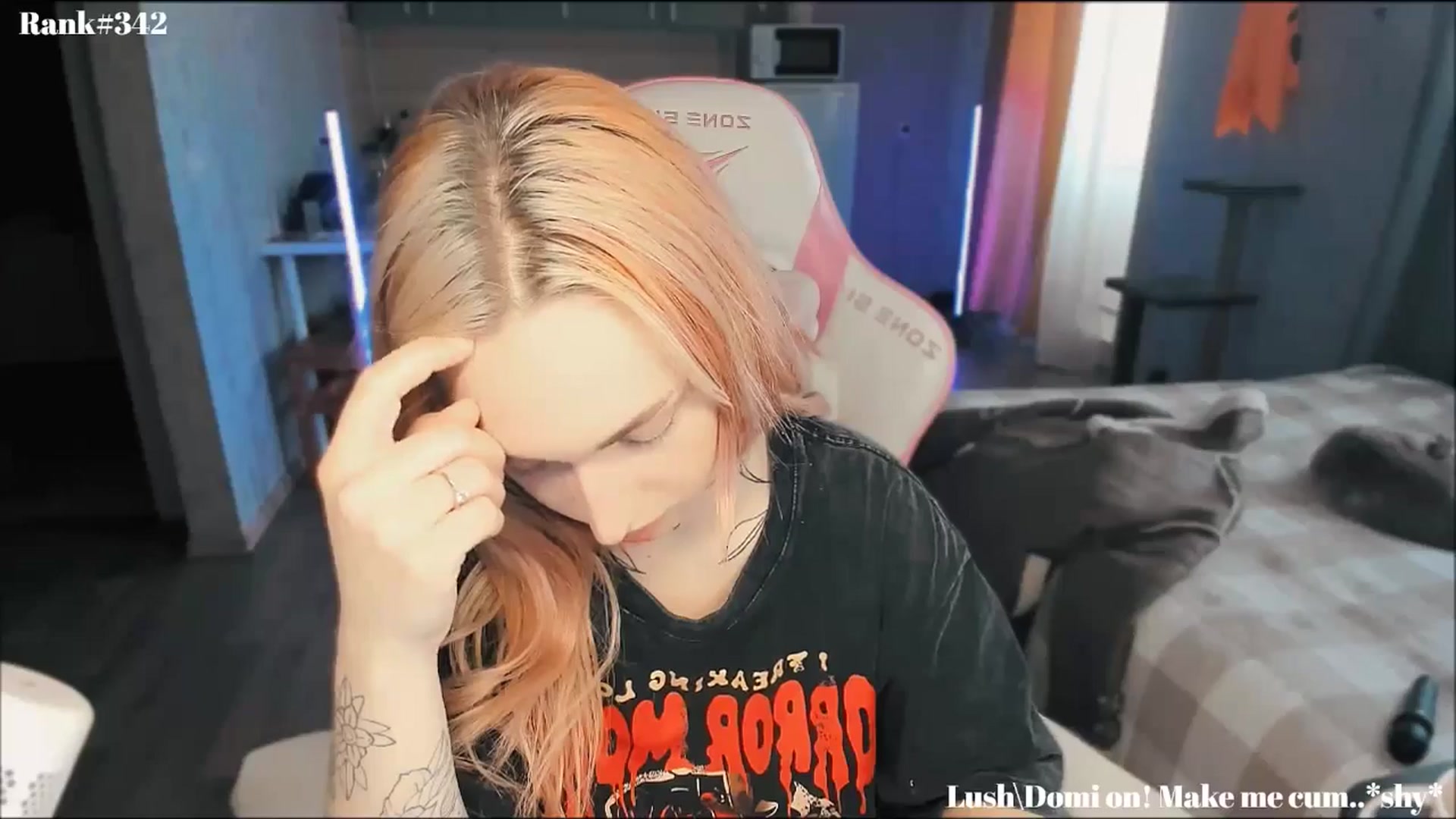 Gallery image thumbnail from Sunny_xoxo's myfreecams stream on, 10/31/2024, 05:18 image 17 of 20