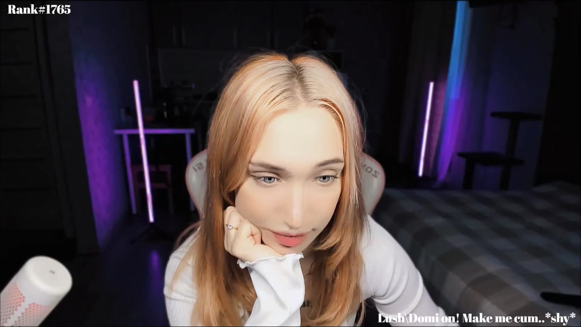 Gallery image thumbnail from Sunny_xoxo's myfreecams stream on, 11/16/2024, 03:45 image 1 of 20