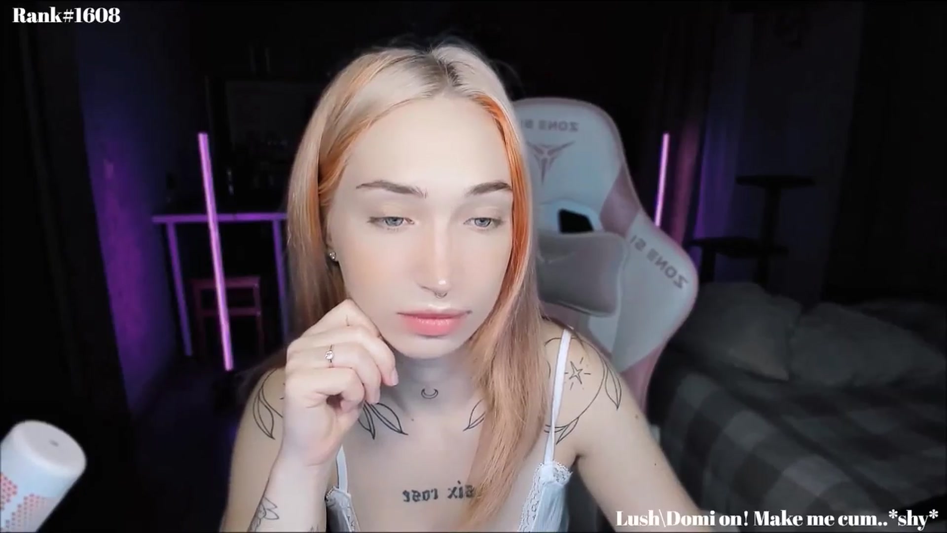 Gallery image thumbnail from Sunny_xoxo's myfreecams stream on, 11/19/2024, 02:30 image 4 of 20