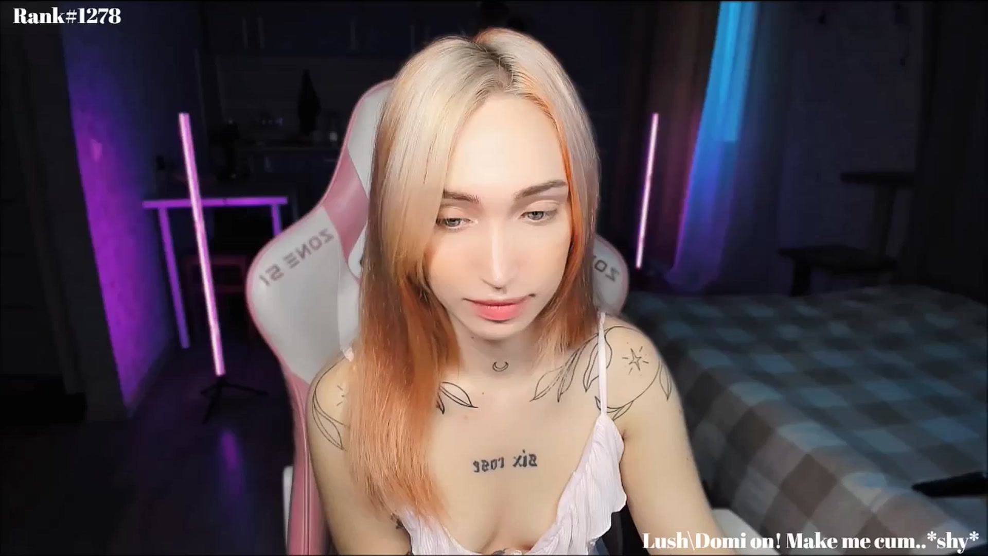 Gallery image thumbnail from Sunny_xoxo's myfreecams stream on, 11/22/2024, 03:21 image 4 of 20