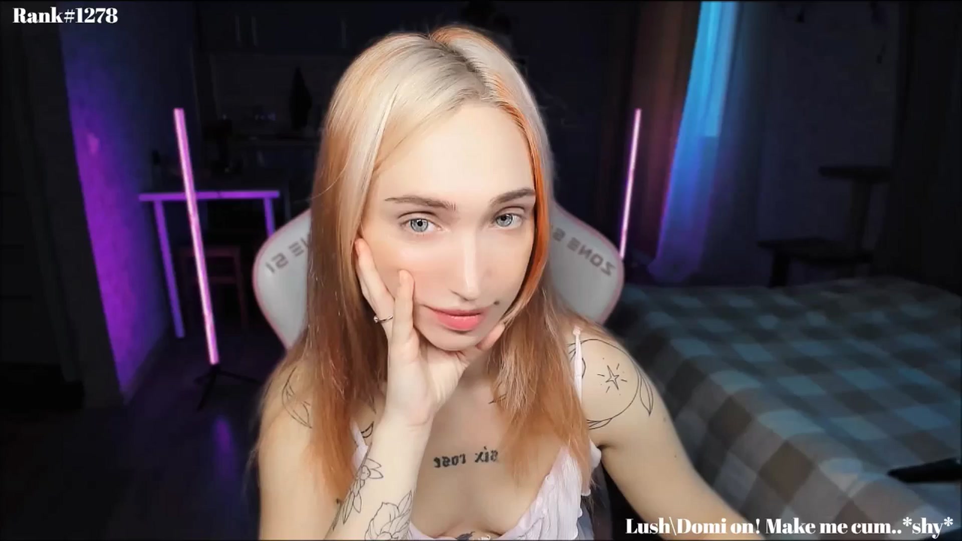 Gallery image thumbnail from Sunny_xoxo's myfreecams stream on, 11/22/2024, 03:21 image 14 of 20