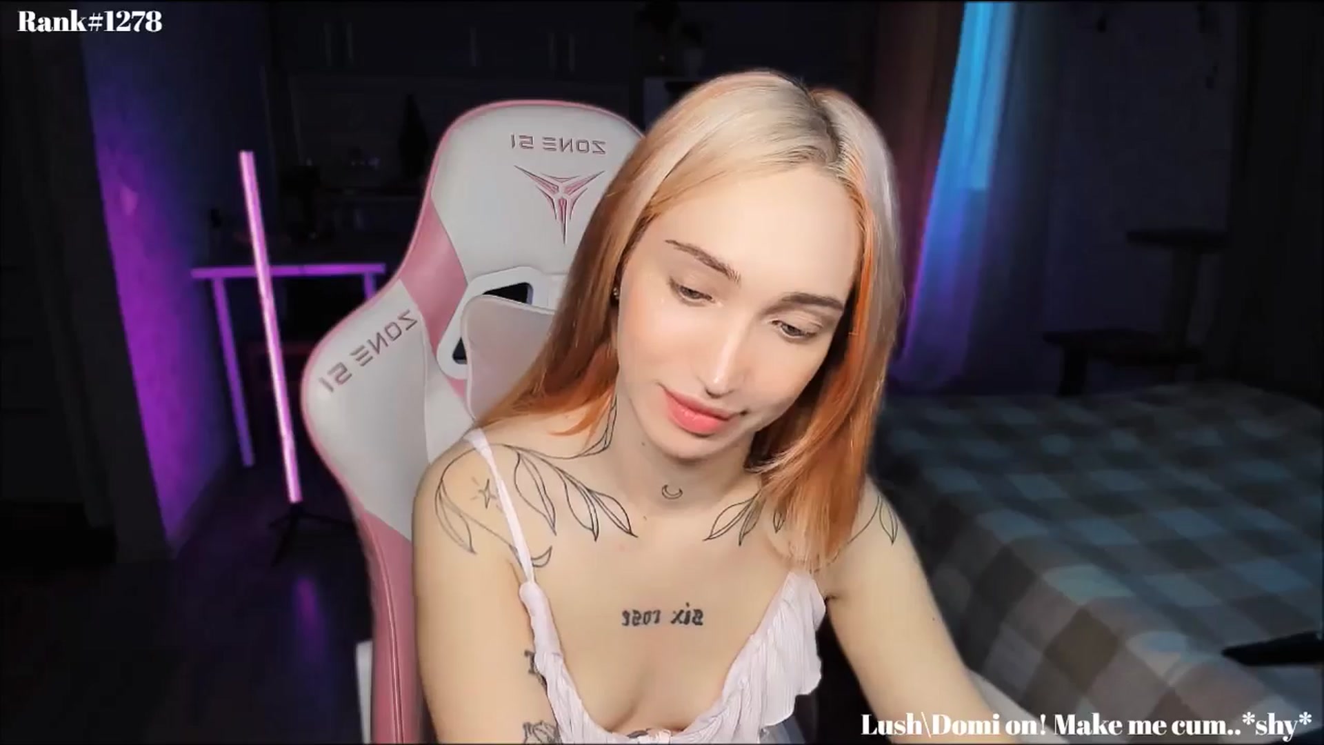 Gallery image thumbnail from Sunny_xoxo's myfreecams stream on, 11/22/2024, 03:21 image 7 of 20