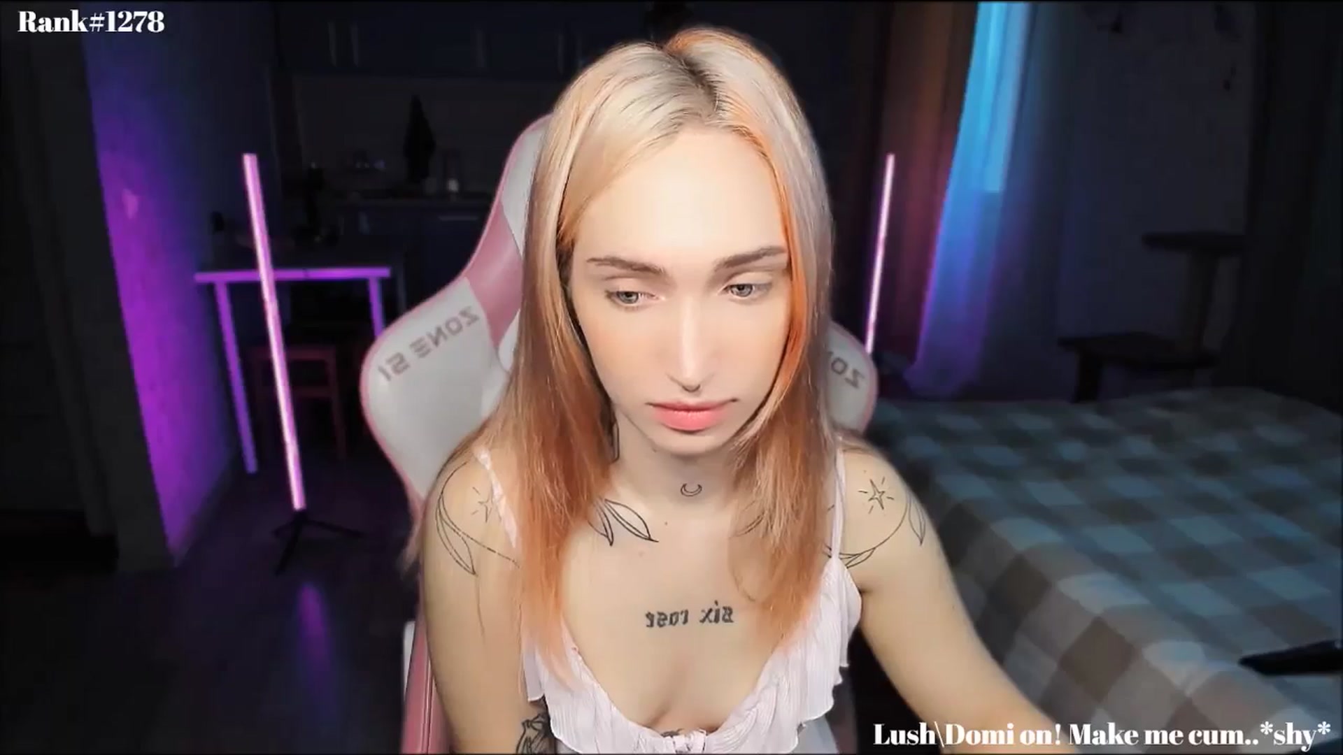 Gallery image thumbnail from Sunny_xoxo's myfreecams stream on, 11/22/2024, 03:21 image 16 of 20