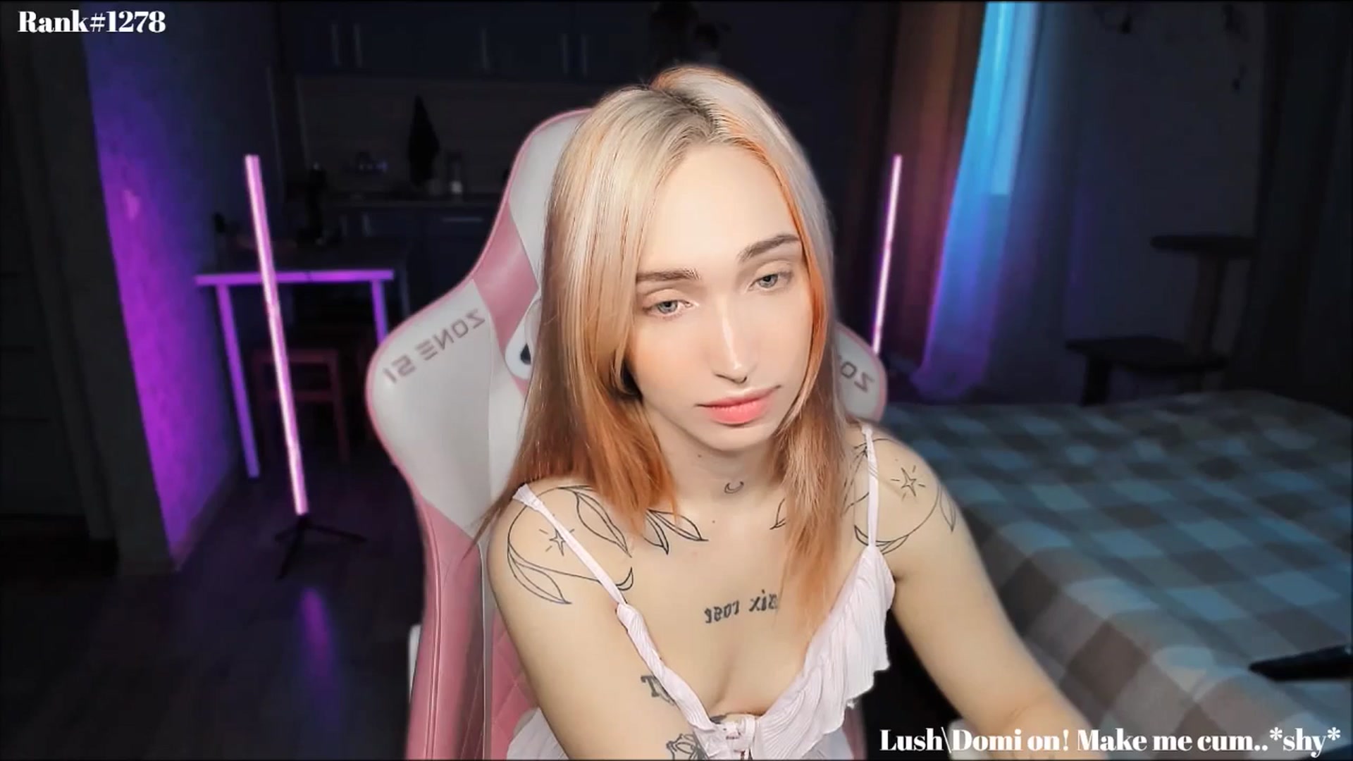 Gallery image thumbnail from Sunny_xoxo's myfreecams stream on, 11/22/2024, 03:21 image 19 of 20