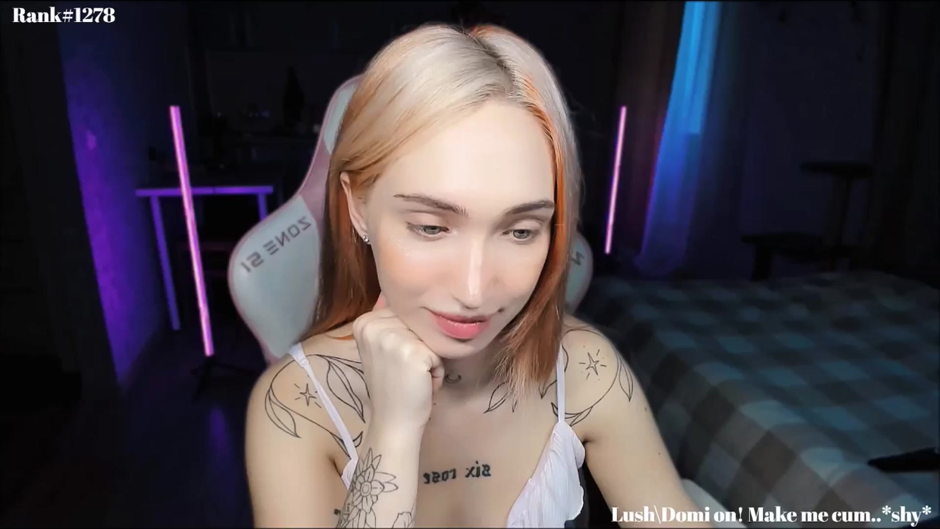 Gallery image thumbnail from Sunny_xoxo's myfreecams stream on, 11/22/2024, 03:21 image 6 of 20