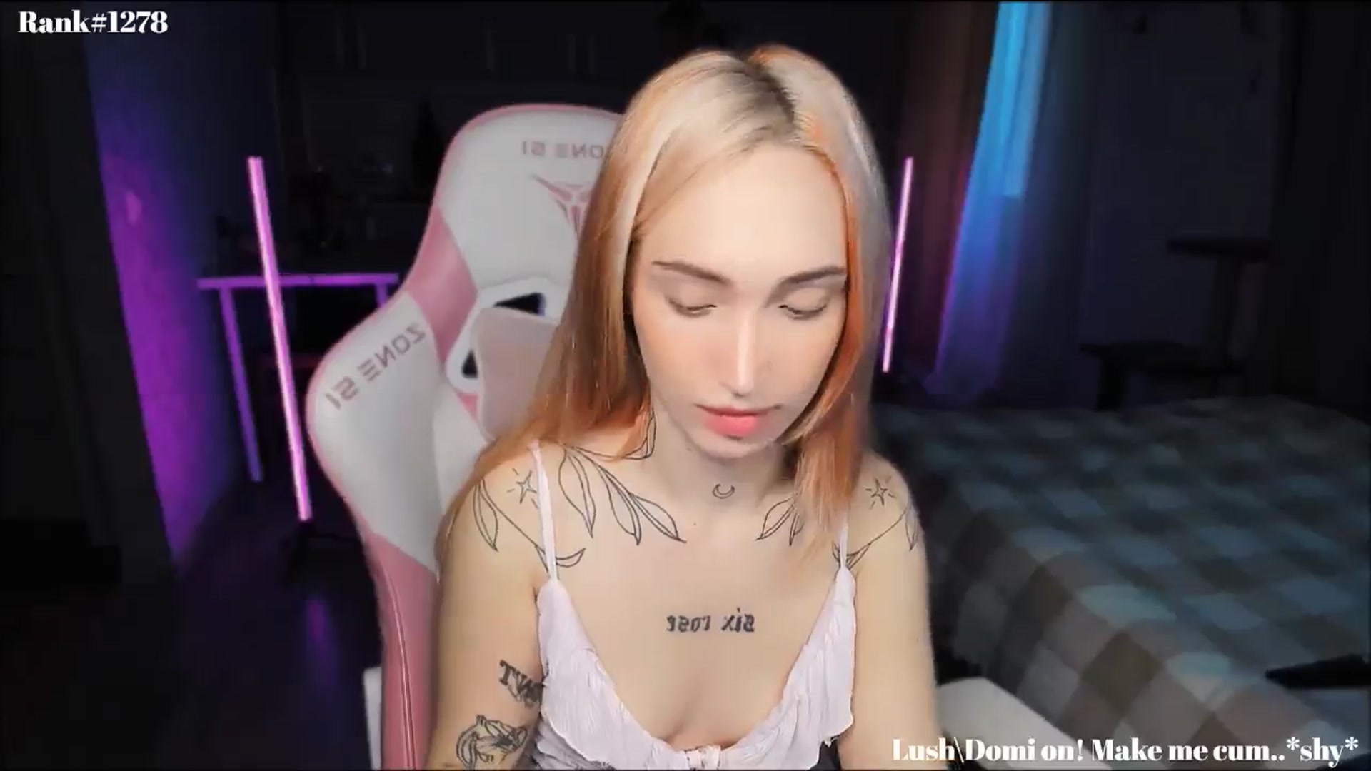 Gallery image thumbnail from Sunny_xoxo's myfreecams stream on, 11/22/2024, 03:21 image 8 of 20