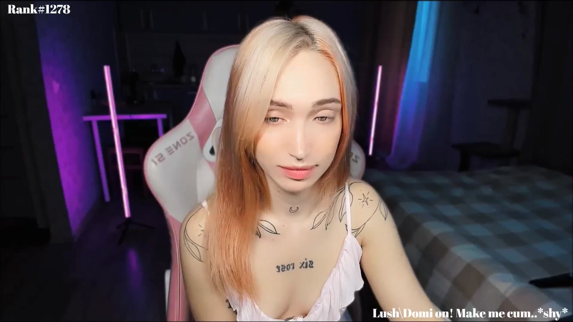 Gallery image thumbnail from Sunny_xoxo's myfreecams stream on, 11/22/2024, 03:21 image 3 of 20
