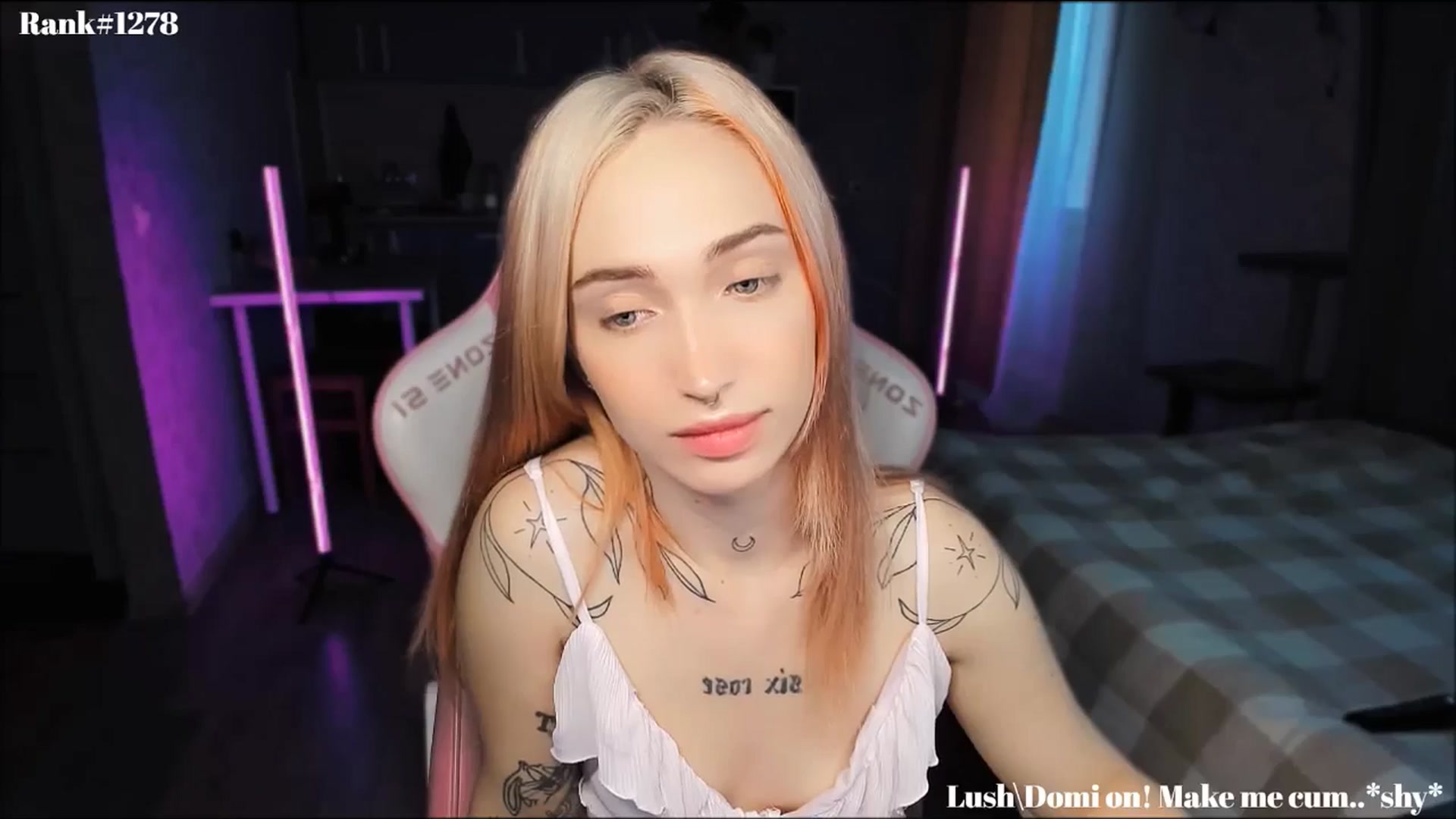 Gallery image thumbnail from Sunny_xoxo's myfreecams stream on, 11/22/2024, 03:37 image 3 of 20