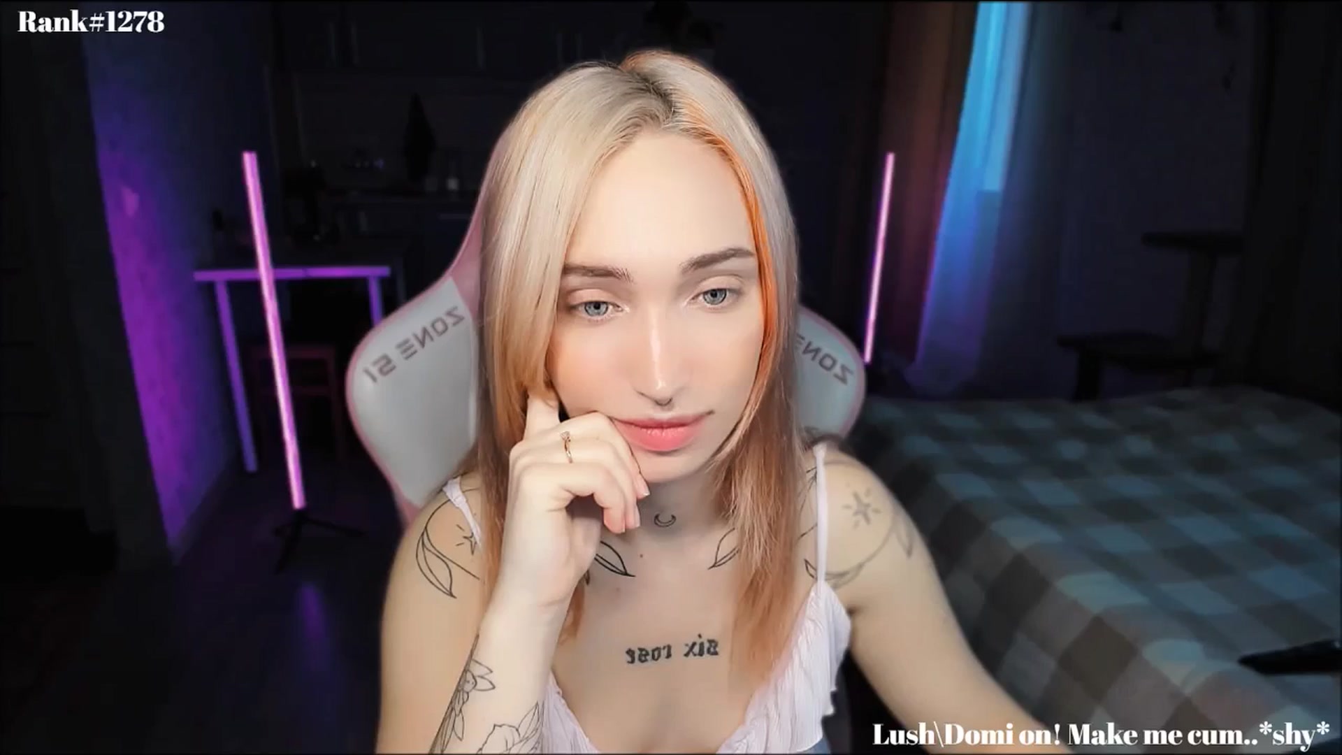 Gallery image thumbnail from Sunny_xoxo's myfreecams stream on, 11/22/2024, 03:37 image 1 of 20