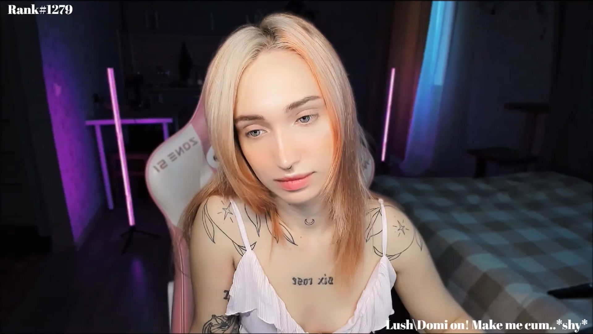 Gallery image thumbnail from Sunny_xoxo's myfreecams stream on, 11/22/2024, 03:37 image 13 of 20