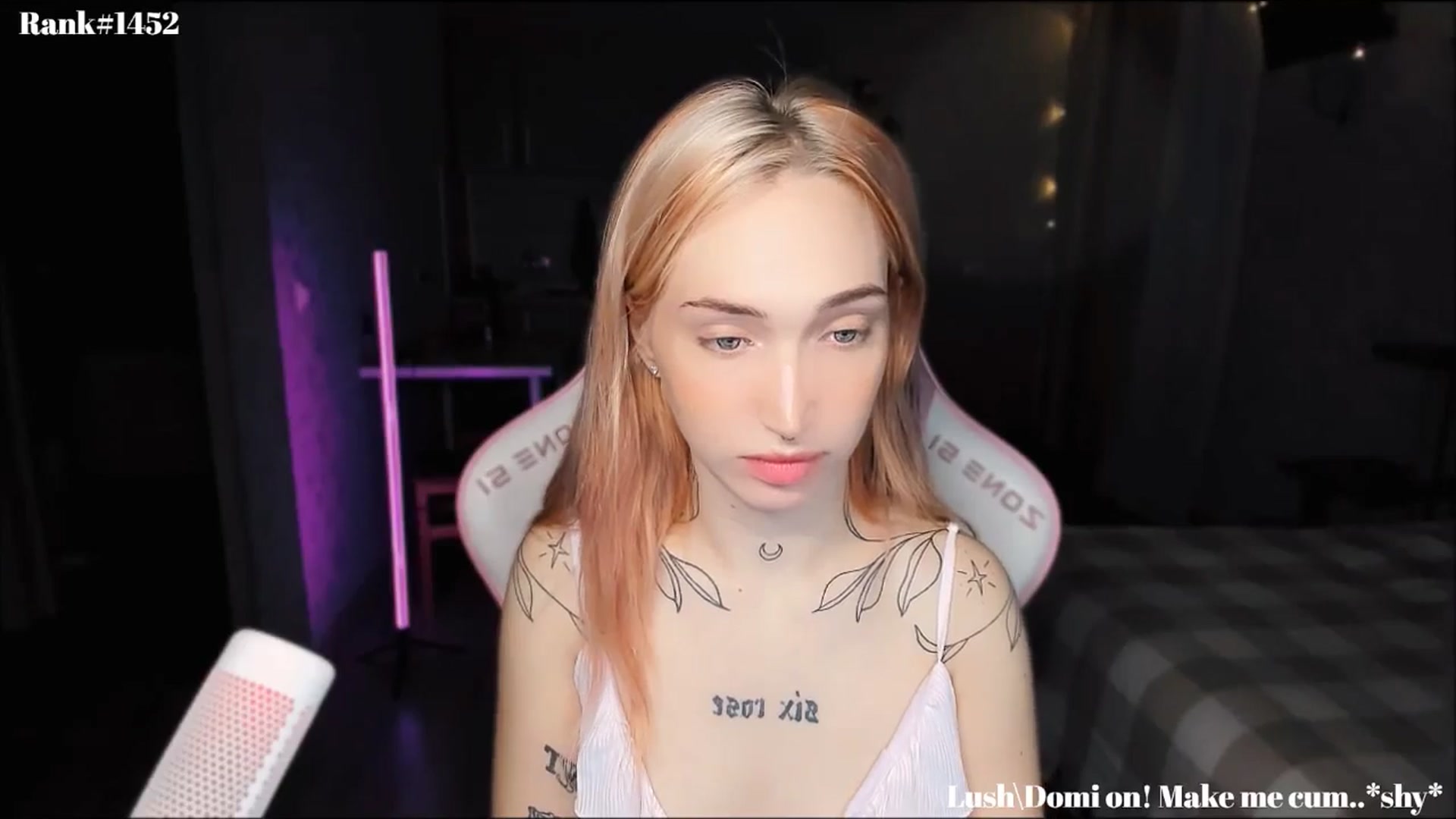 Gallery image thumbnail from Sunny_xoxo's myfreecams stream on, 11/26/2024, 03:27 image 4 of 20