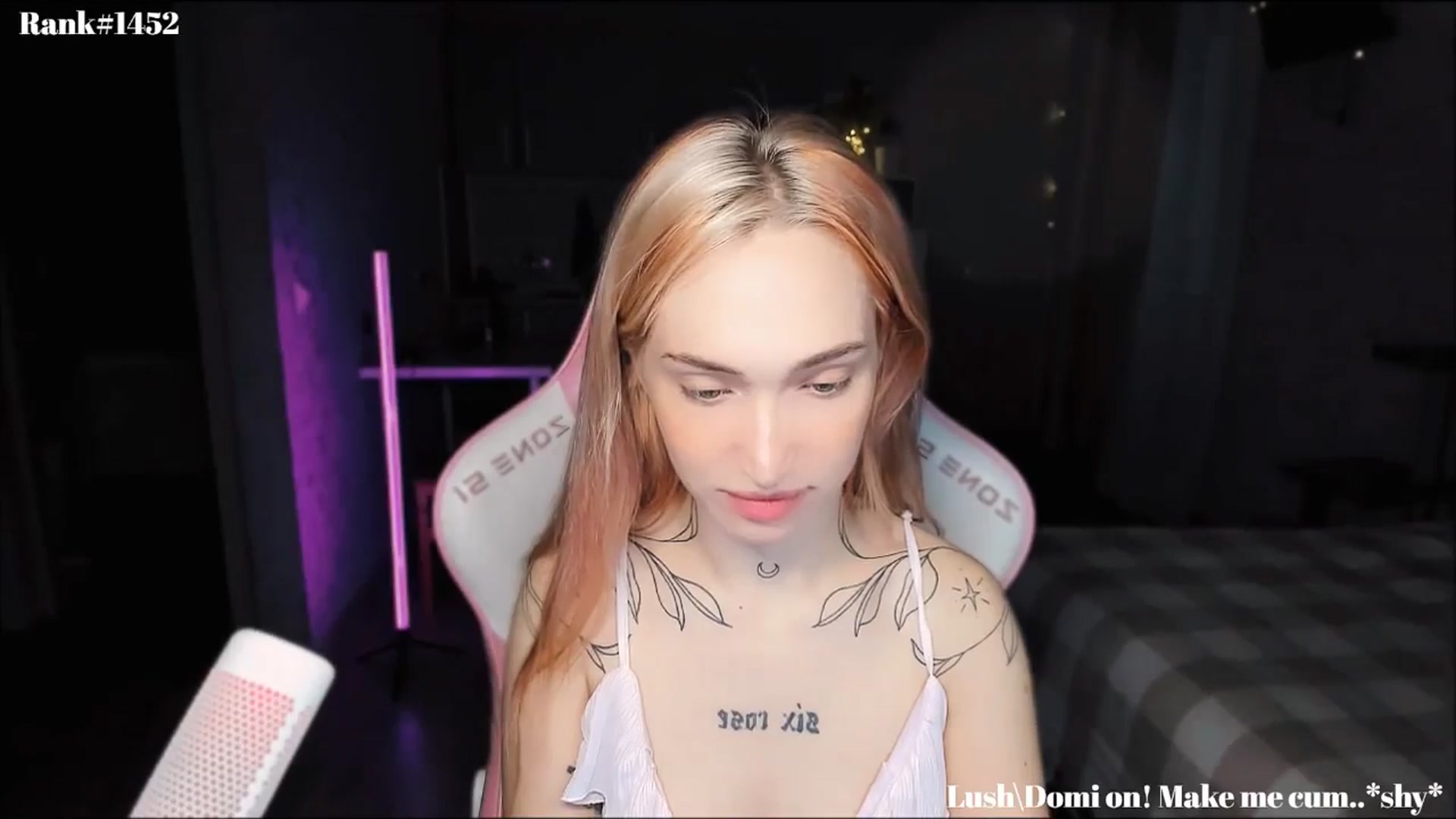 Gallery image thumbnail from Sunny_xoxo's myfreecams stream on, 11/26/2024, 03:27 image 5 of 20
