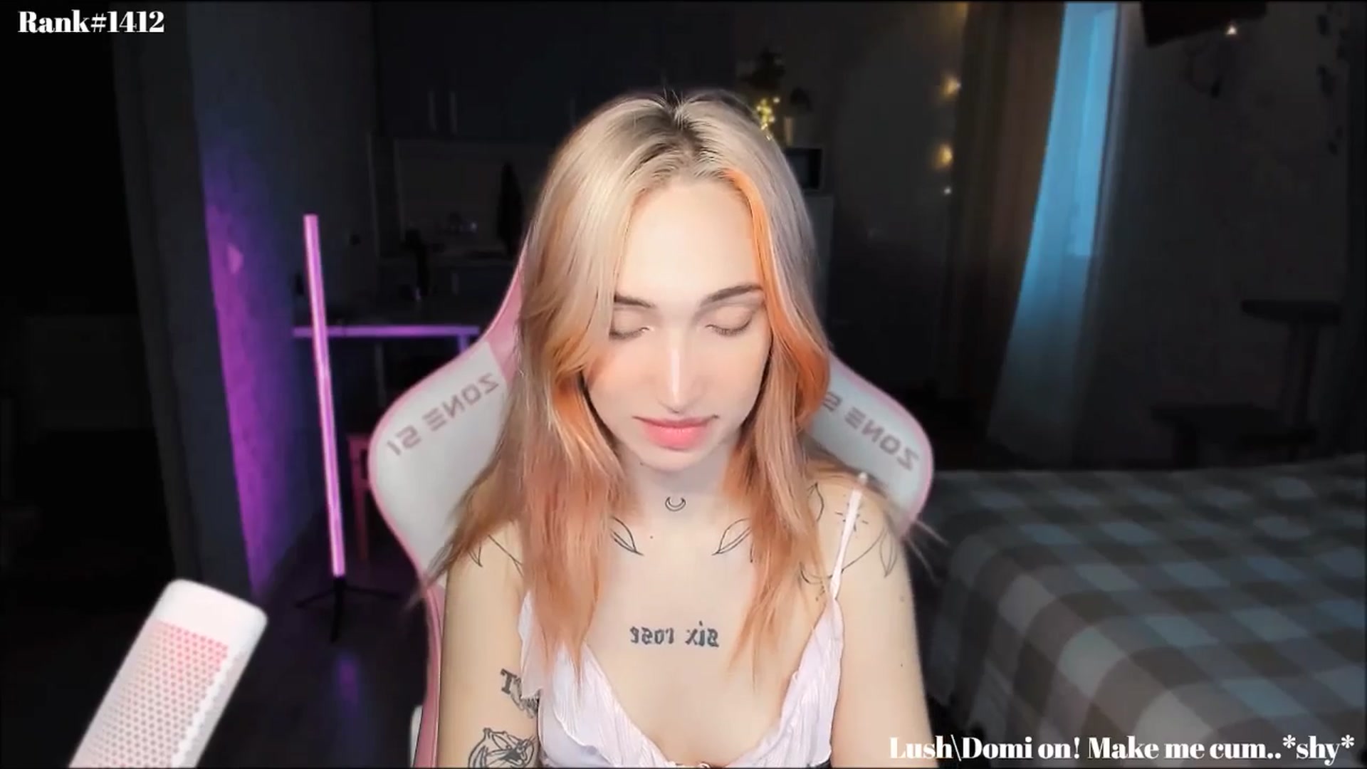 Gallery image thumbnail from Sunny_xoxo's myfreecams stream on, 11/26/2024, 03:27 image 10 of 20