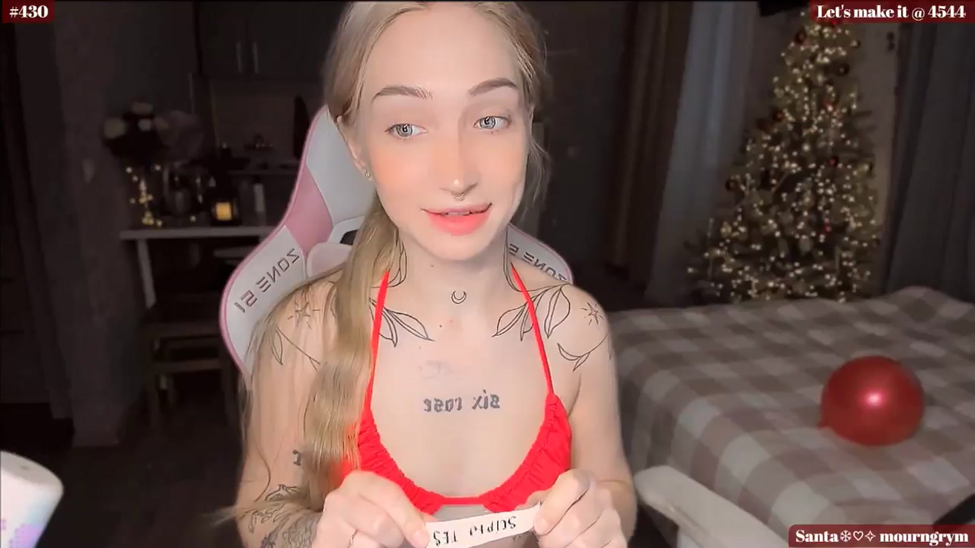 Gallery image thumbnail from Sunny_xoxo's myfreecams stream on, 12/25/2024, 02:52 image 9 of 20