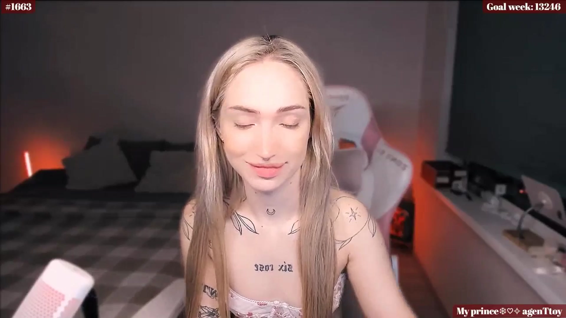 Gallery image thumbnail from Sunny_xoxo's myfreecams stream on, 01/21/2025, 03:10 image 8 of 20