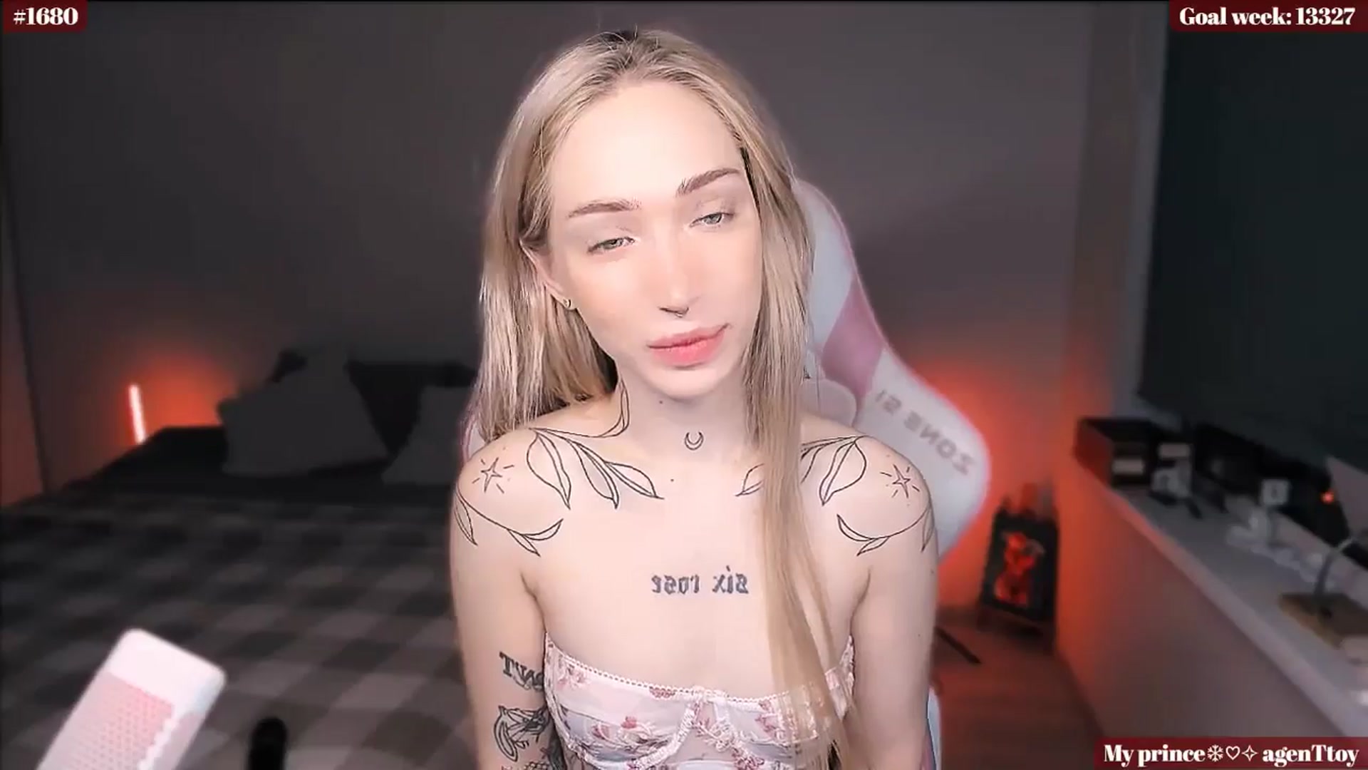 Gallery image thumbnail from Sunny_xoxo's myfreecams stream on, 01/21/2025, 03:10 image 2 of 20