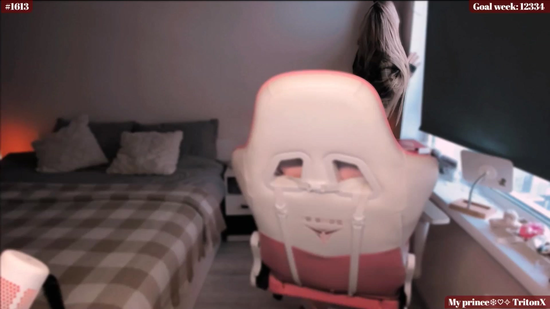 Gallery image thumbnail from Sunny_xoxo's myfreecams stream on, 01/21/2025, 04:03 image 1 of 20
