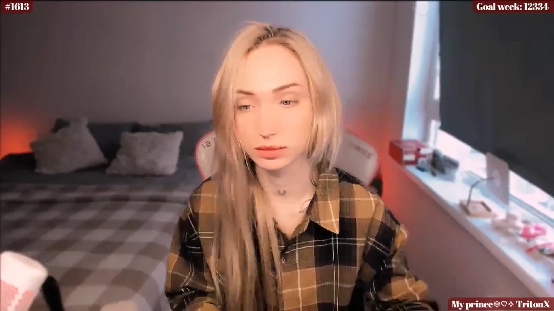 Gallery image thumbnail from Sunny_xoxo's myfreecams stream on, 01/21/2025, 04:03 image 6 of 20