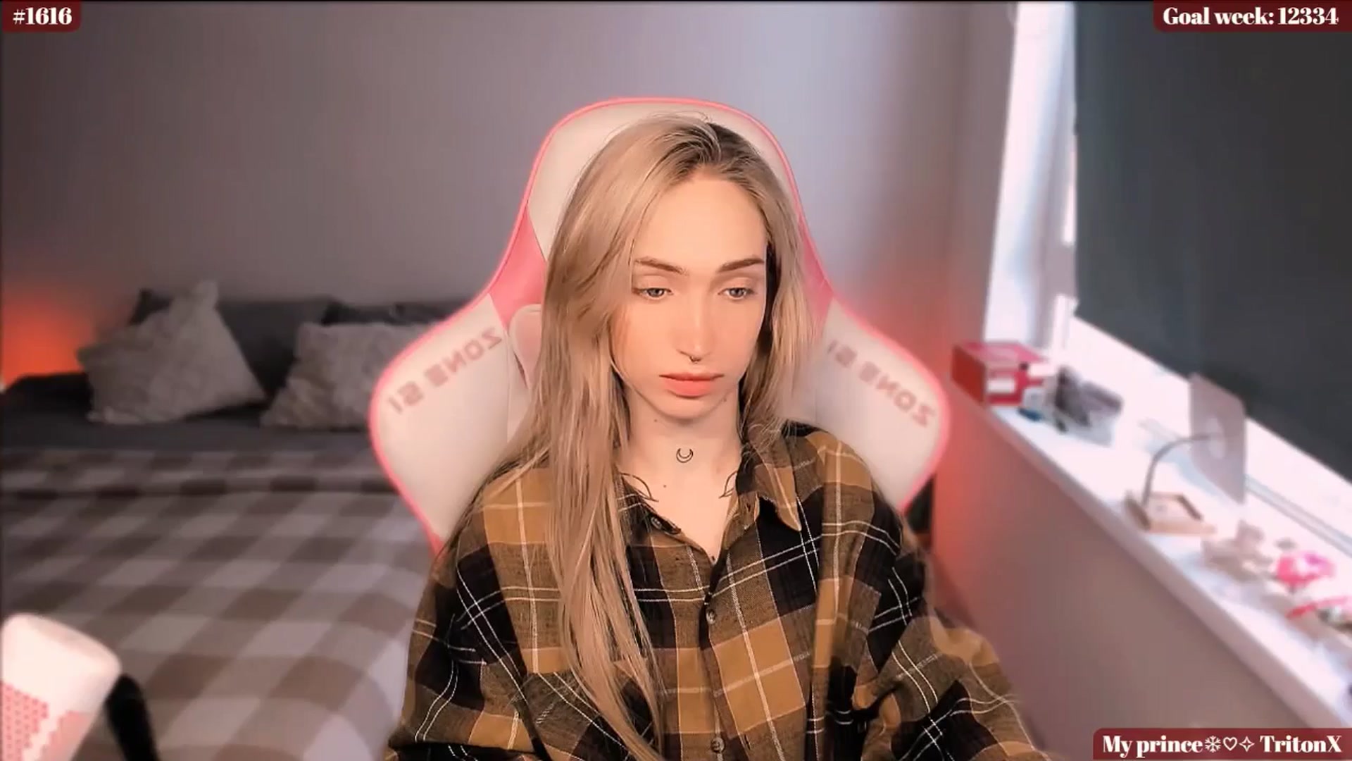 Gallery image thumbnail from Sunny_xoxo's myfreecams stream on, 01/21/2025, 04:50 image 7 of 20