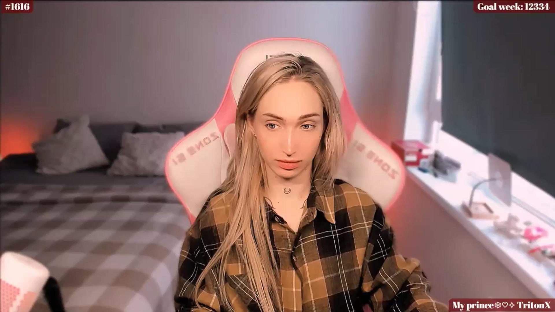 Gallery image thumbnail from Sunny_xoxo's myfreecams stream on, 01/21/2025, 04:50 image 19 of 20