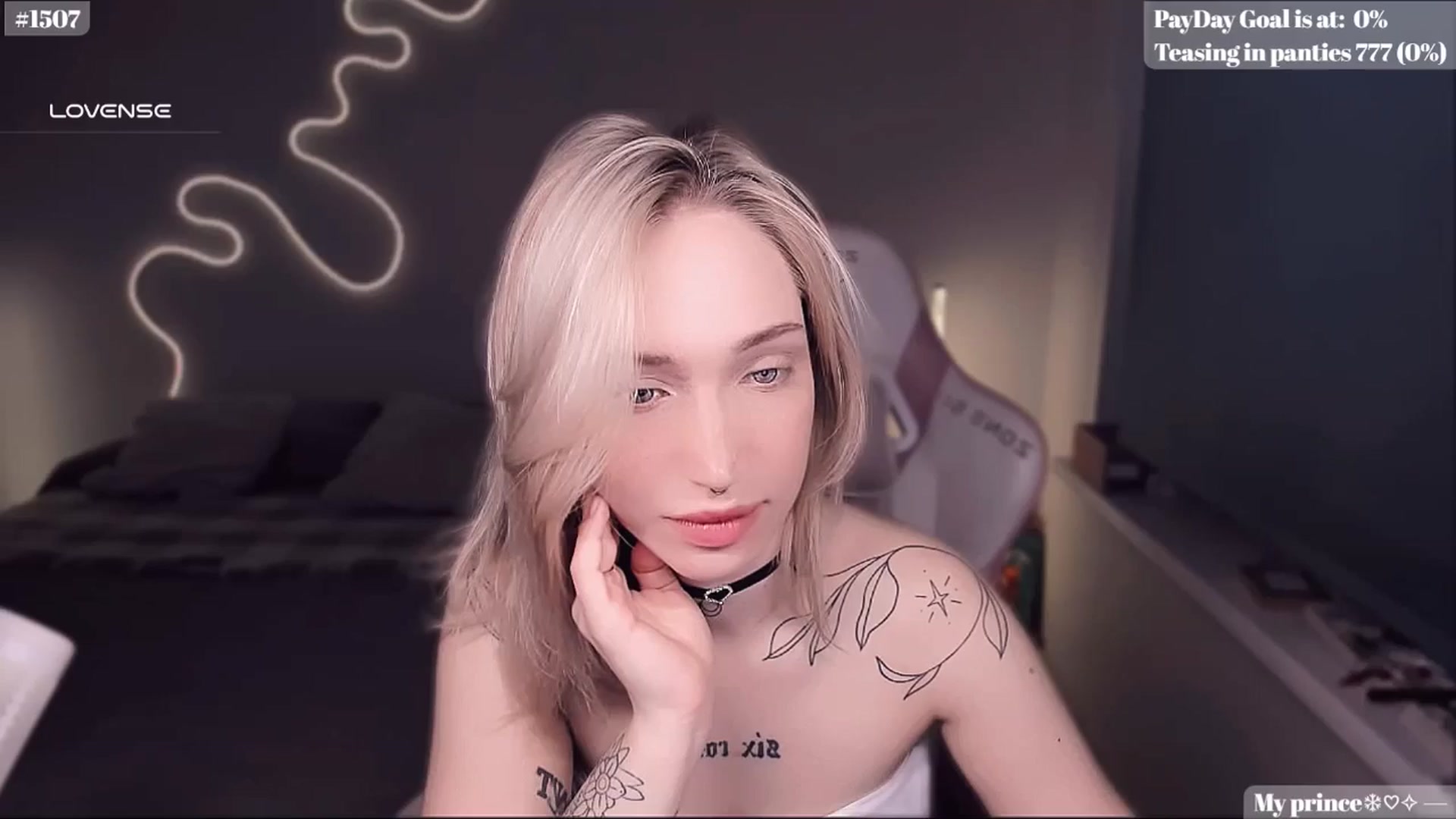 Gallery image thumbnail from Sunny_xoxo's myfreecams stream on, 01/27/2025, 02:27 image 1 of 20