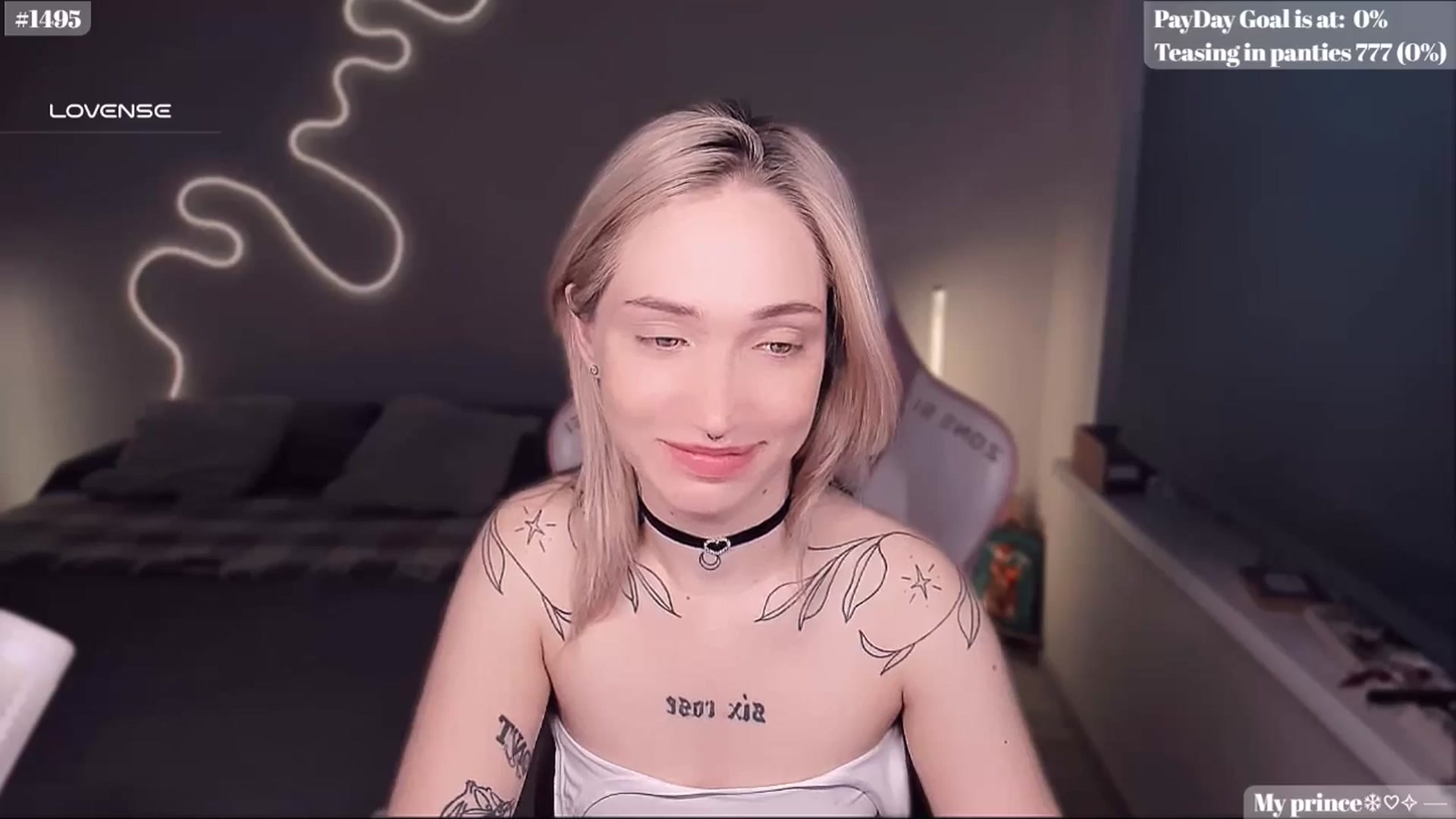 Gallery image thumbnail from Sunny_xoxo's myfreecams stream on, 01/27/2025, 02:27 image 10 of 20