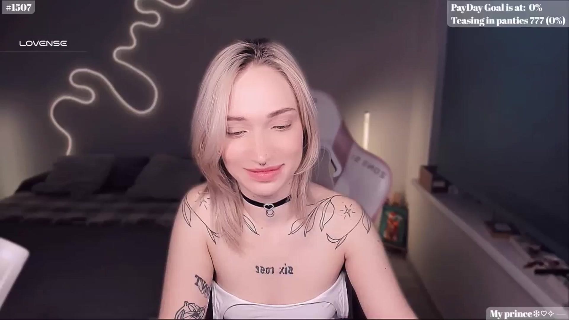 Gallery image thumbnail from Sunny_xoxo's myfreecams stream on, 01/27/2025, 02:27 image 4 of 20