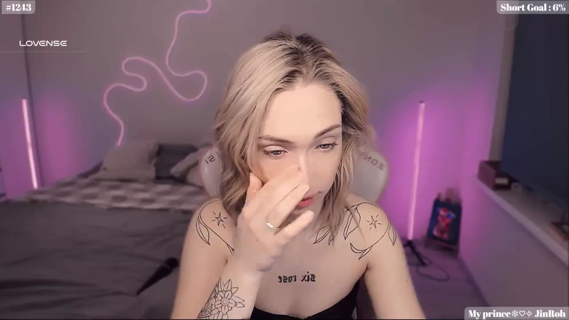 Gallery image thumbnail from Sunny_xoxo's myfreecams stream on, 01/28/2025, 02:19 image 5 of 20