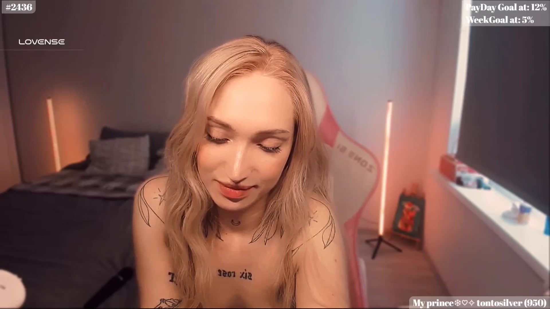 Gallery image thumbnail from Sunny_xoxo's myfreecams stream on, 02/04/2025, 03:40 image 17 of 20