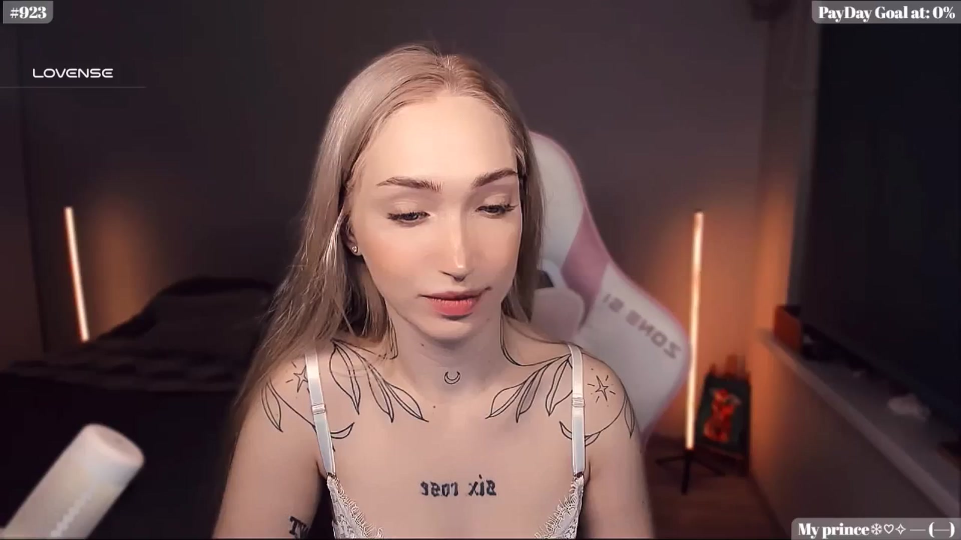 Gallery image thumbnail from Sunny_xoxo's myfreecams stream on, 02/05/2025, 01:43 image 9 of 20