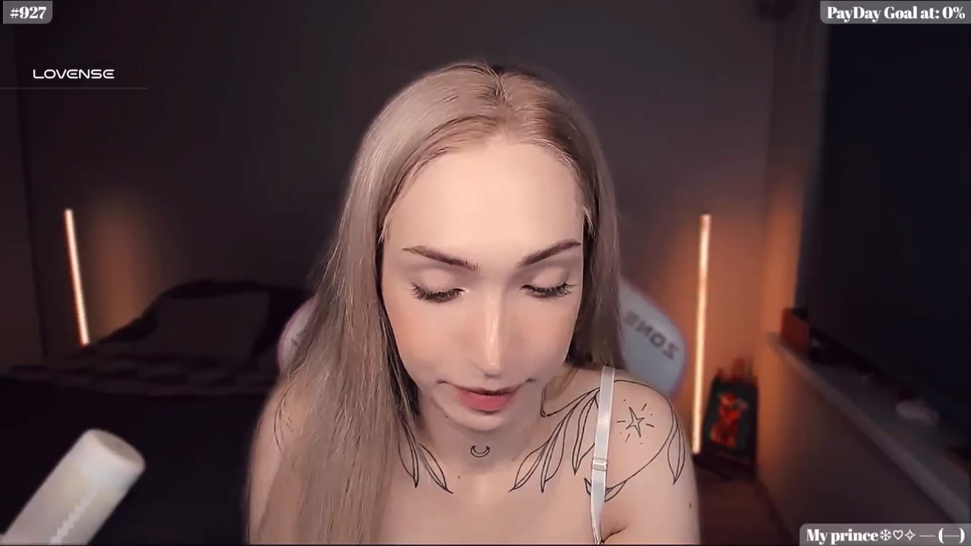 Gallery image thumbnail from Sunny_xoxo's myfreecams stream on, 02/05/2025, 01:43 image 15 of 20