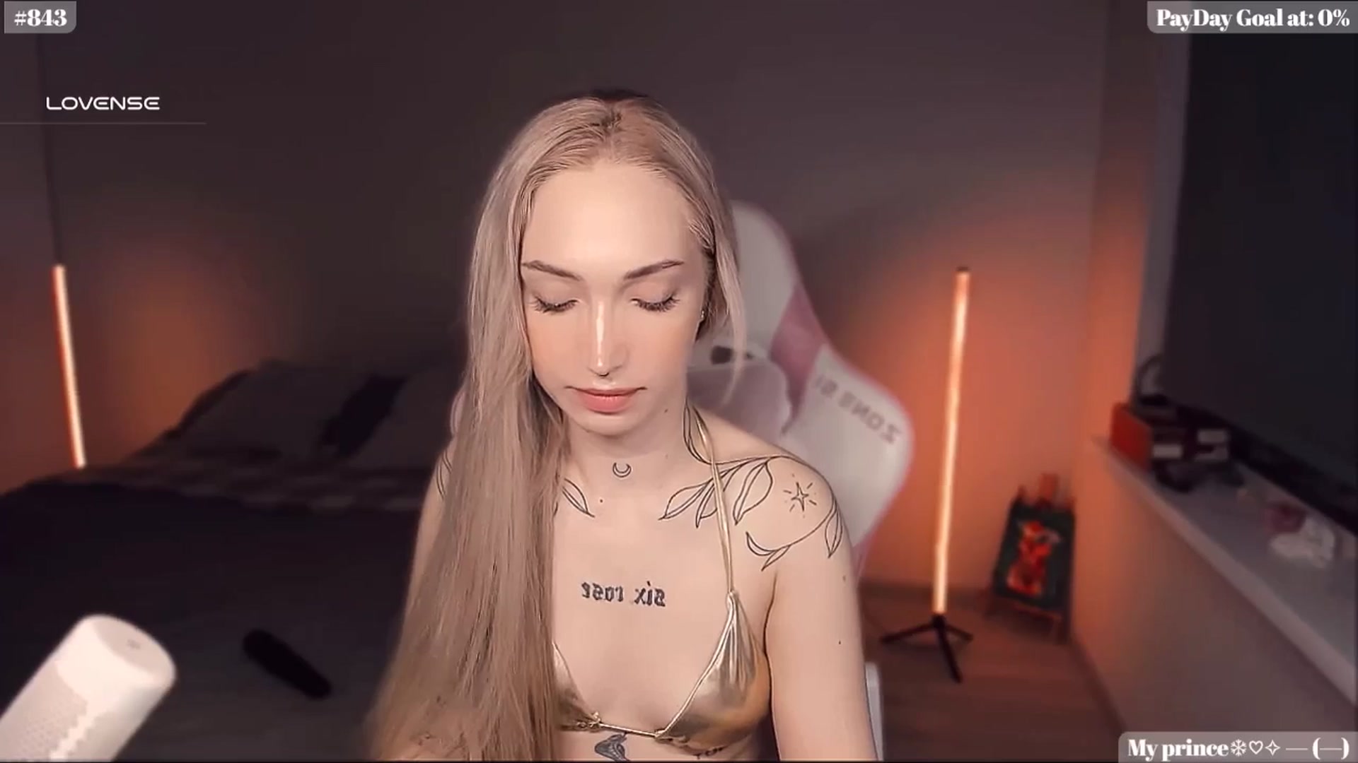 Gallery image thumbnail from Sunny_xoxo's myfreecams stream on, 02/06/2025, 03:27 image 5 of 20