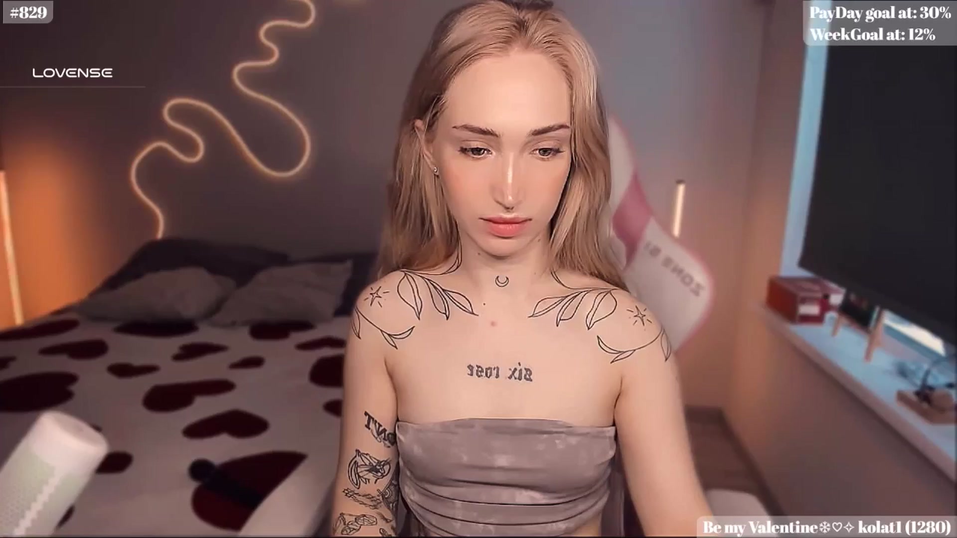 Gallery image thumbnail from Sunny_xoxo's myfreecams stream on, 02/11/2025, 03:40 image 12 of 20