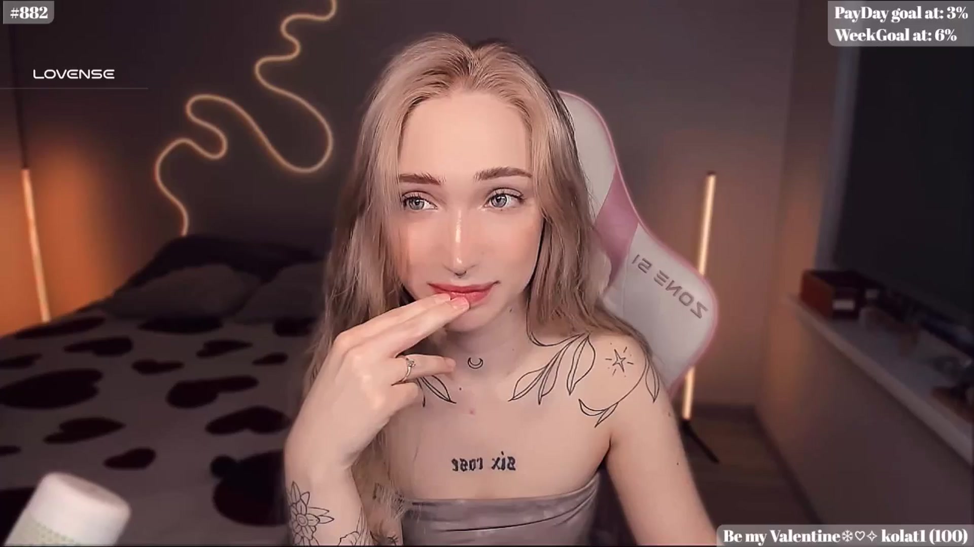 Gallery image thumbnail from Sunny_xoxo's myfreecams stream on, 02/11/2025, 03:40 image 1 of 20
