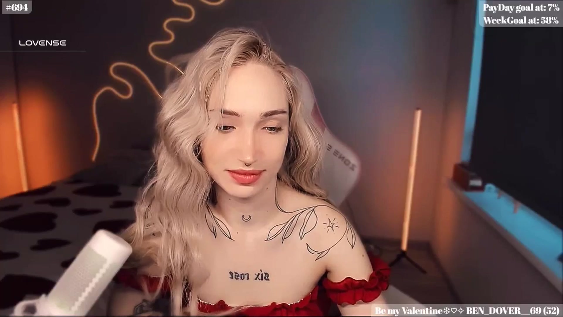 Gallery image thumbnail from Sunny_xoxo's myfreecams stream on, 02/14/2025, 03:06 image 10 of 20