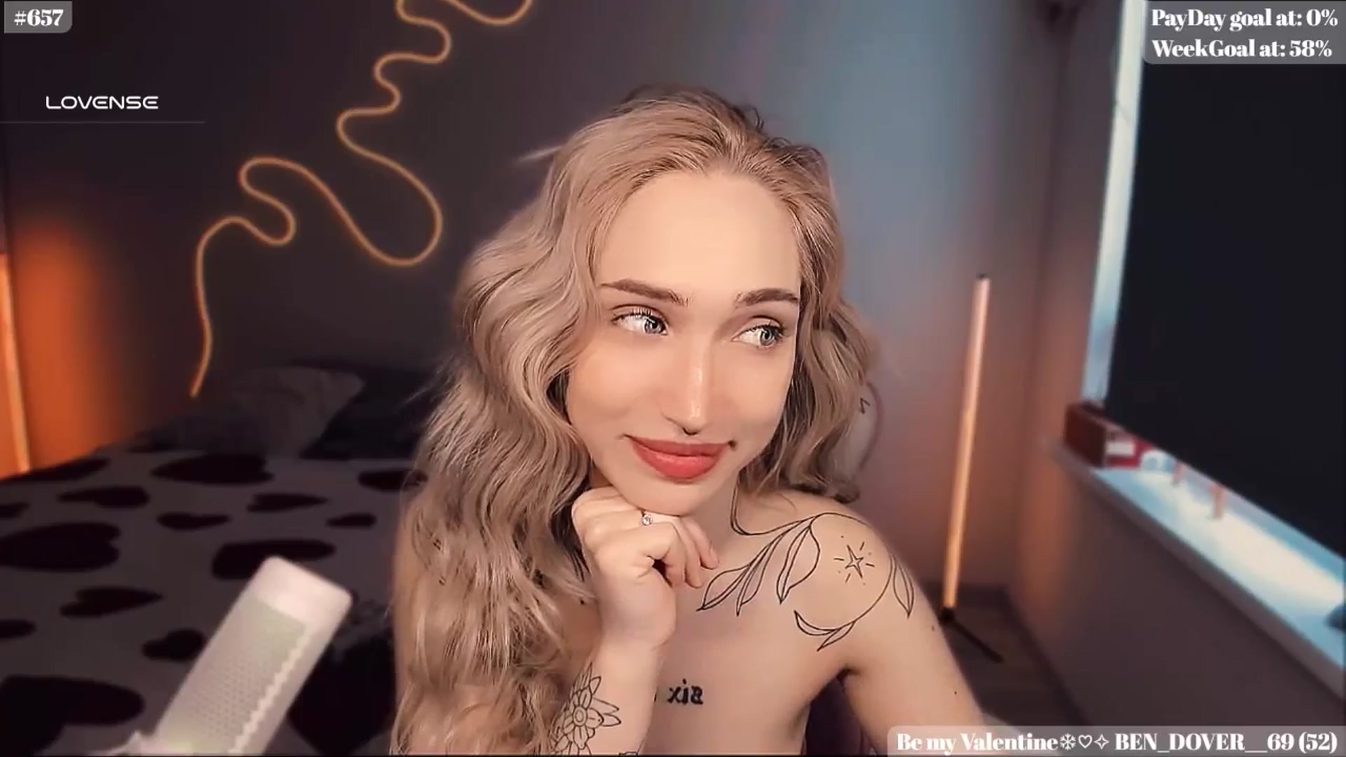 Gallery image thumbnail from Sunny_xoxo's myfreecams stream on, 02/14/2025, 03:06 image 19 of 20
