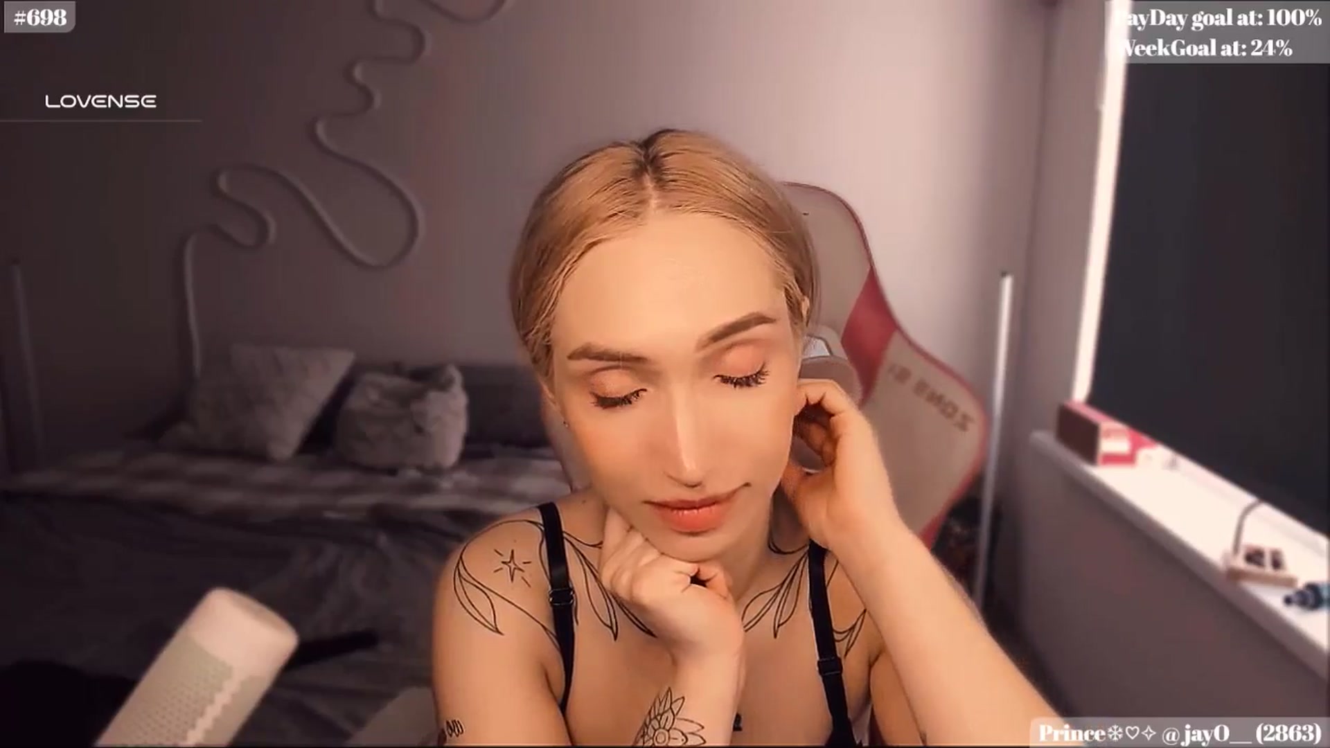 Gallery image thumbnail from Sunny_xoxo's myfreecams stream on, 02/17/2025, 06:40 image 16 of 20
