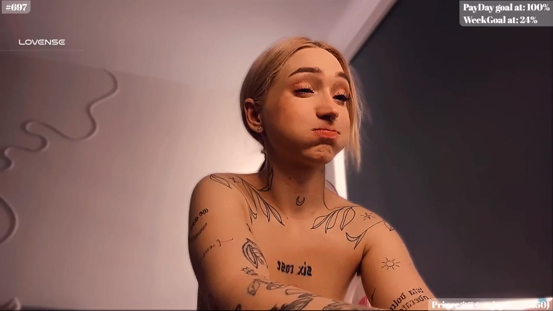 Gallery image thumbnail from Sunny_xoxo's myfreecams stream on, 02/17/2025, 06:40 image 9 of 20