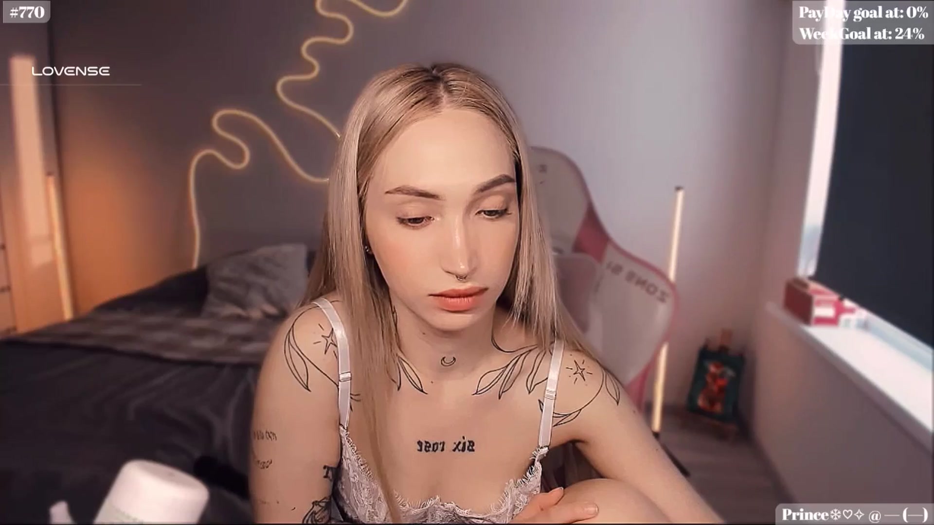 Gallery image thumbnail from Sunny_xoxo's myfreecams stream on, 02/19/2025, 03:00 image 10 of 20