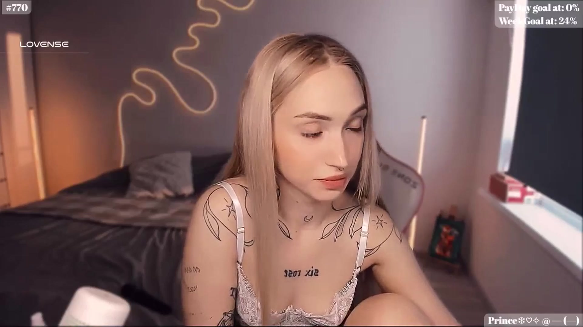 Gallery image thumbnail from Sunny_xoxo's myfreecams stream on, 02/19/2025, 03:00 image 9 of 20