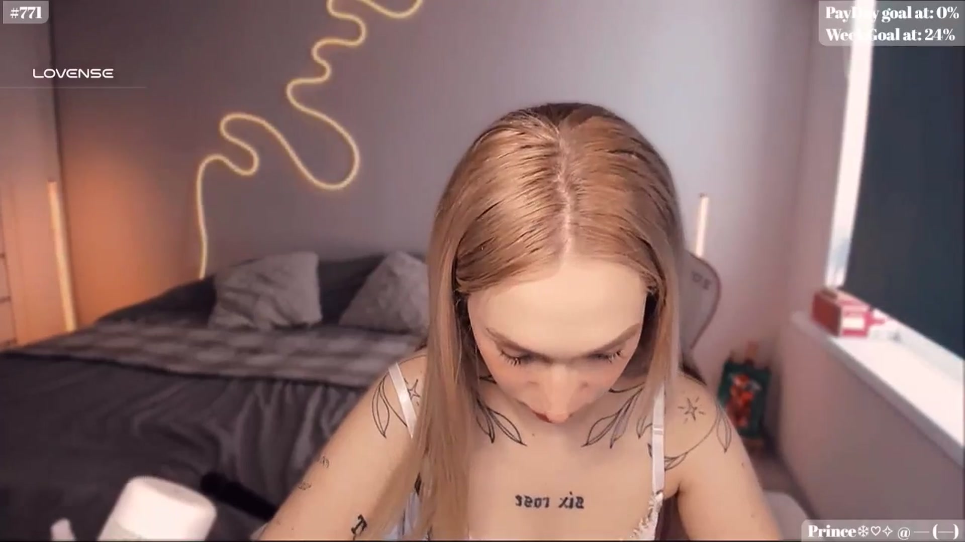 Gallery image thumbnail from Sunny_xoxo's myfreecams stream on, 02/19/2025, 03:00 image 17 of 20