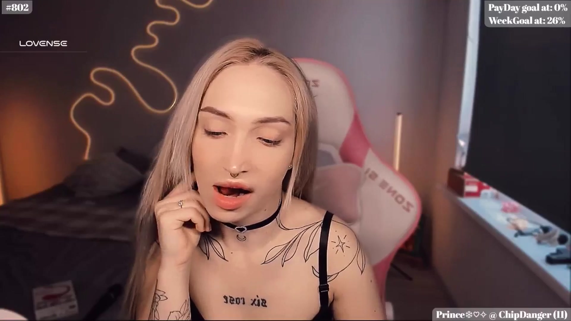 Gallery image thumbnail from Sunny_xoxo's myfreecams stream on, 02/20/2025, 02:18 image 16 of 20