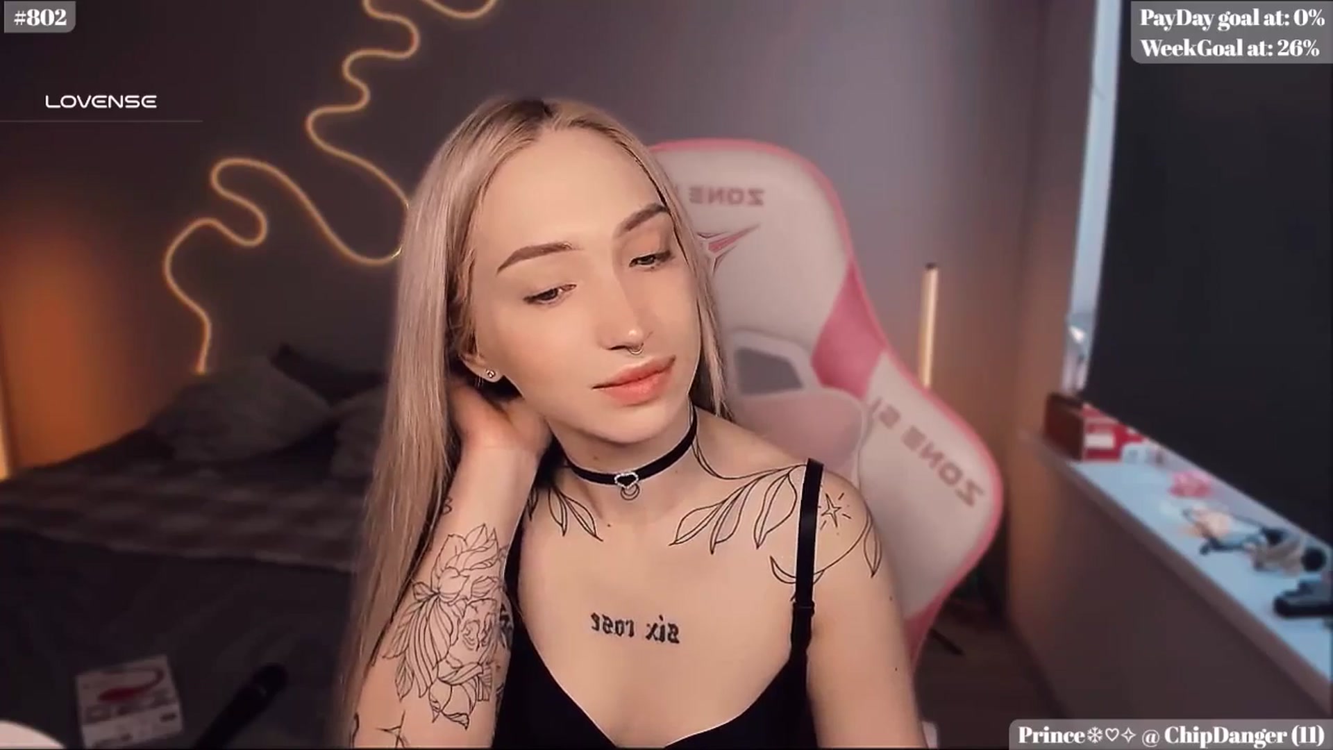 Gallery image thumbnail from Sunny_xoxo's myfreecams stream on, 02/20/2025, 02:18 image 7 of 20
