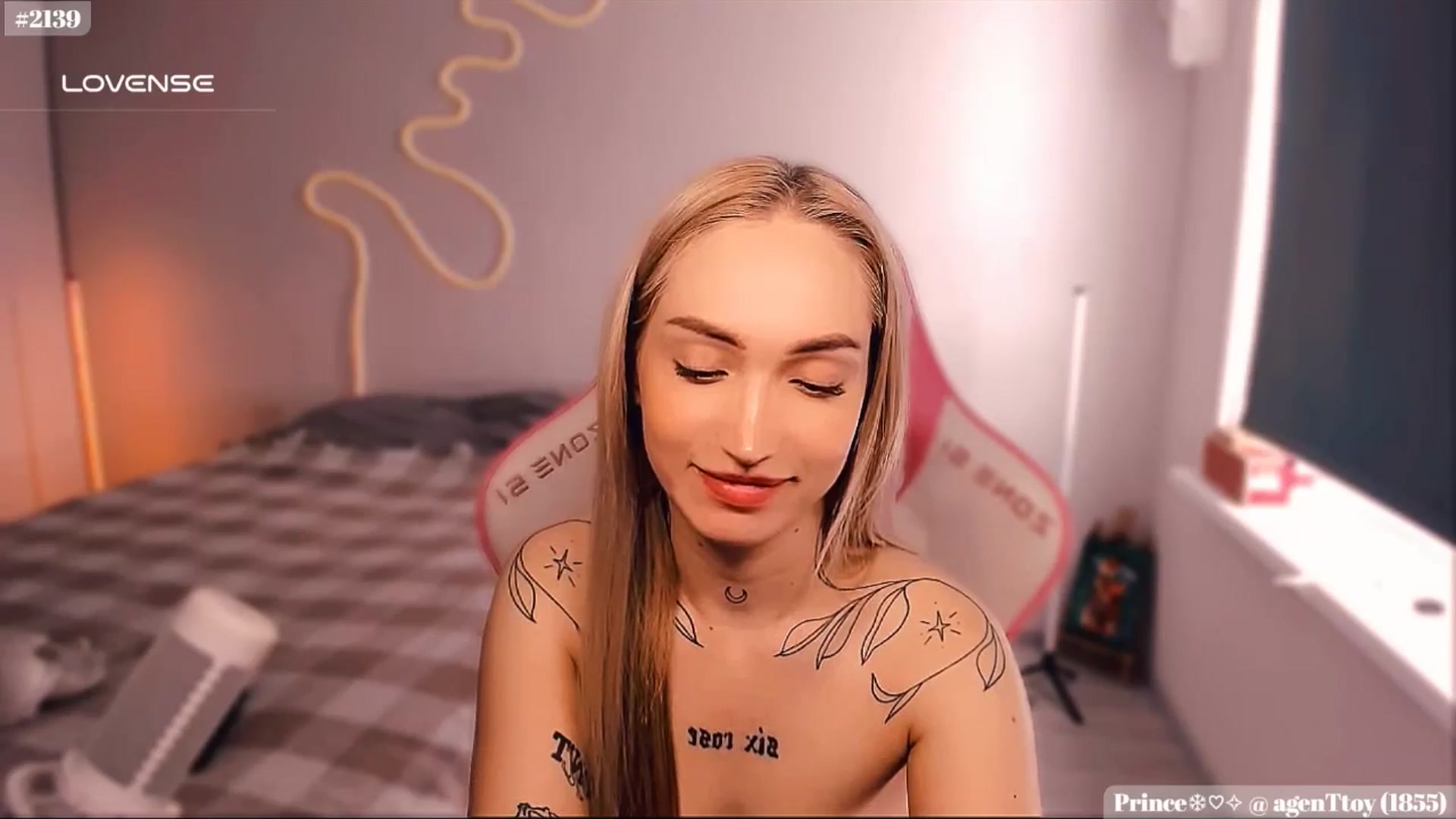 Gallery image thumbnail from Sunny_xoxo's myfreecams stream on, 03/04/2025, 05:34 image 12 of 20