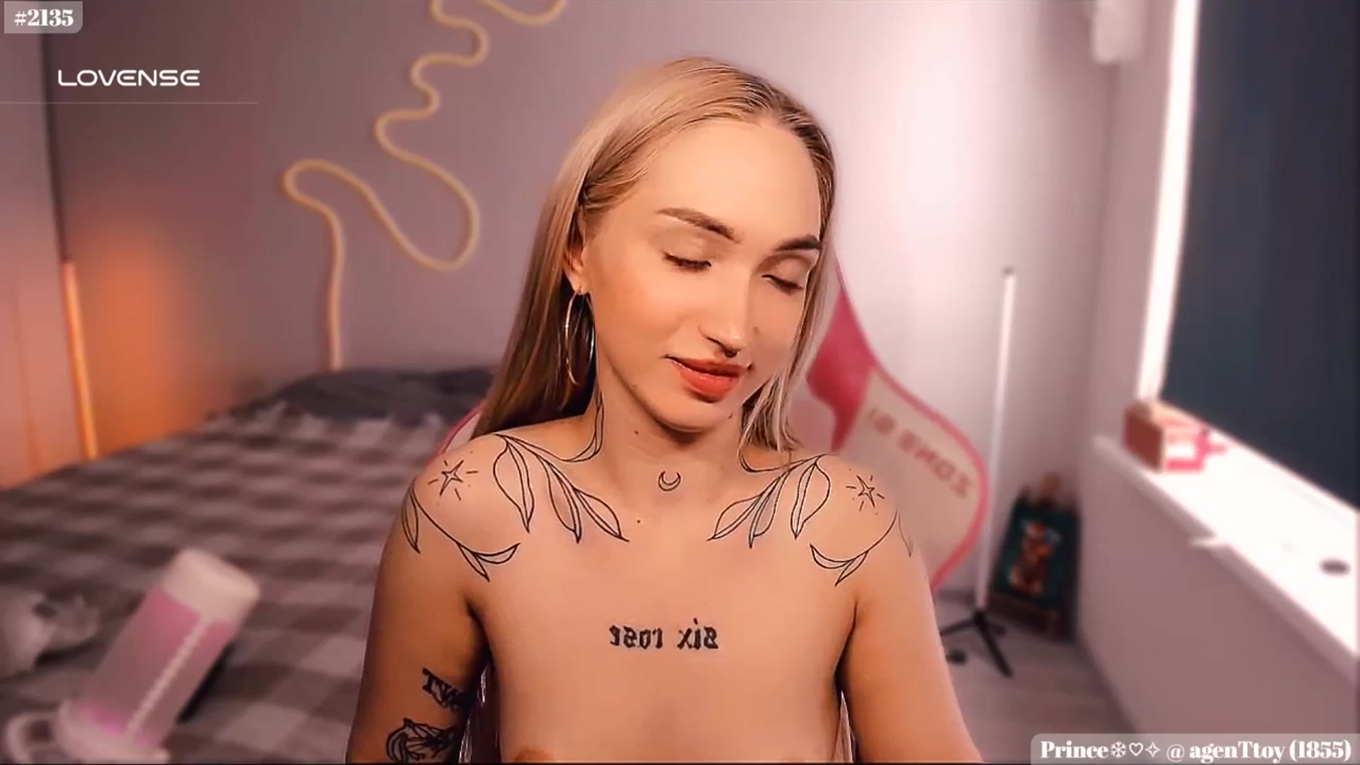 Gallery image thumbnail from Sunny_xoxo's myfreecams stream on, 03/04/2025, 05:34 image 8 of 20