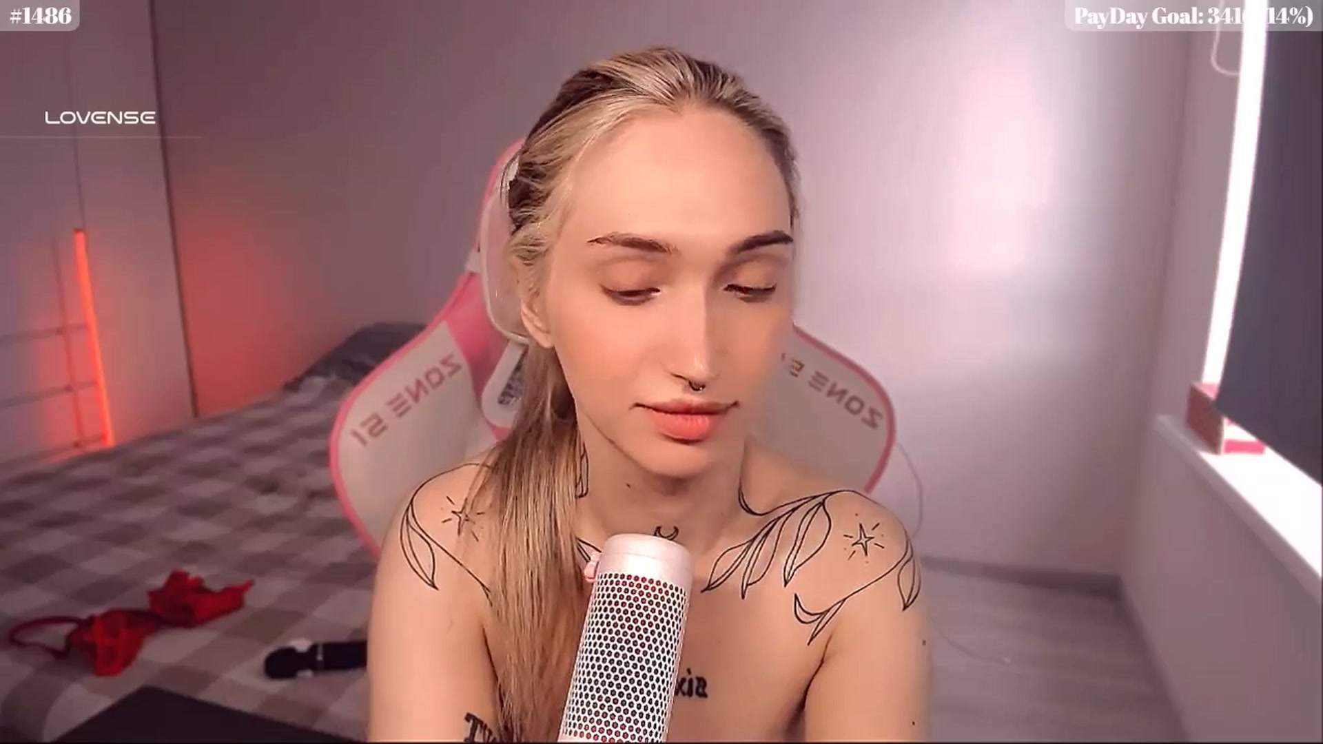 Gallery image thumbnail from Sunny_xoxo's myfreecams stream on, 04/21/2025, 08:48 image 19 of 20