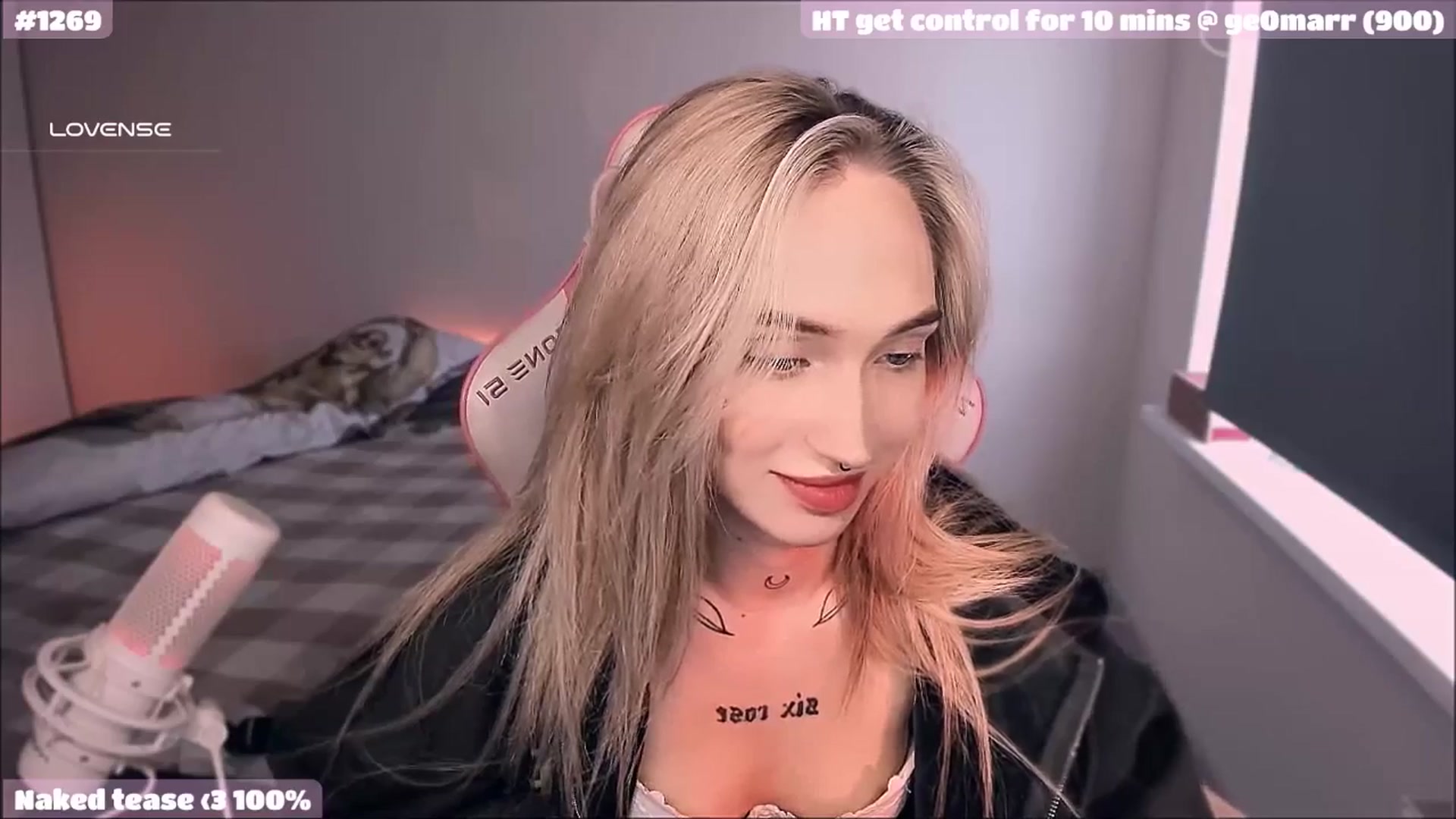 Gallery image thumbnail from Sunny_xoxo's myfreecams stream on, 05/27/2025, 06:32 image 10 of 20